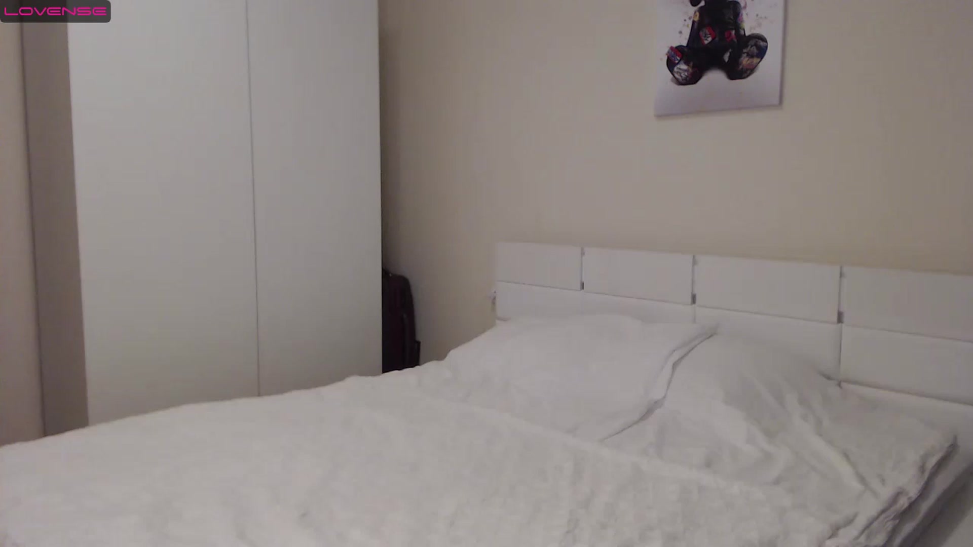 Gallery image thumbnail from Ellie_Young's myfreecams stream on, 12/21/2022, 22:55 image 9 of 20