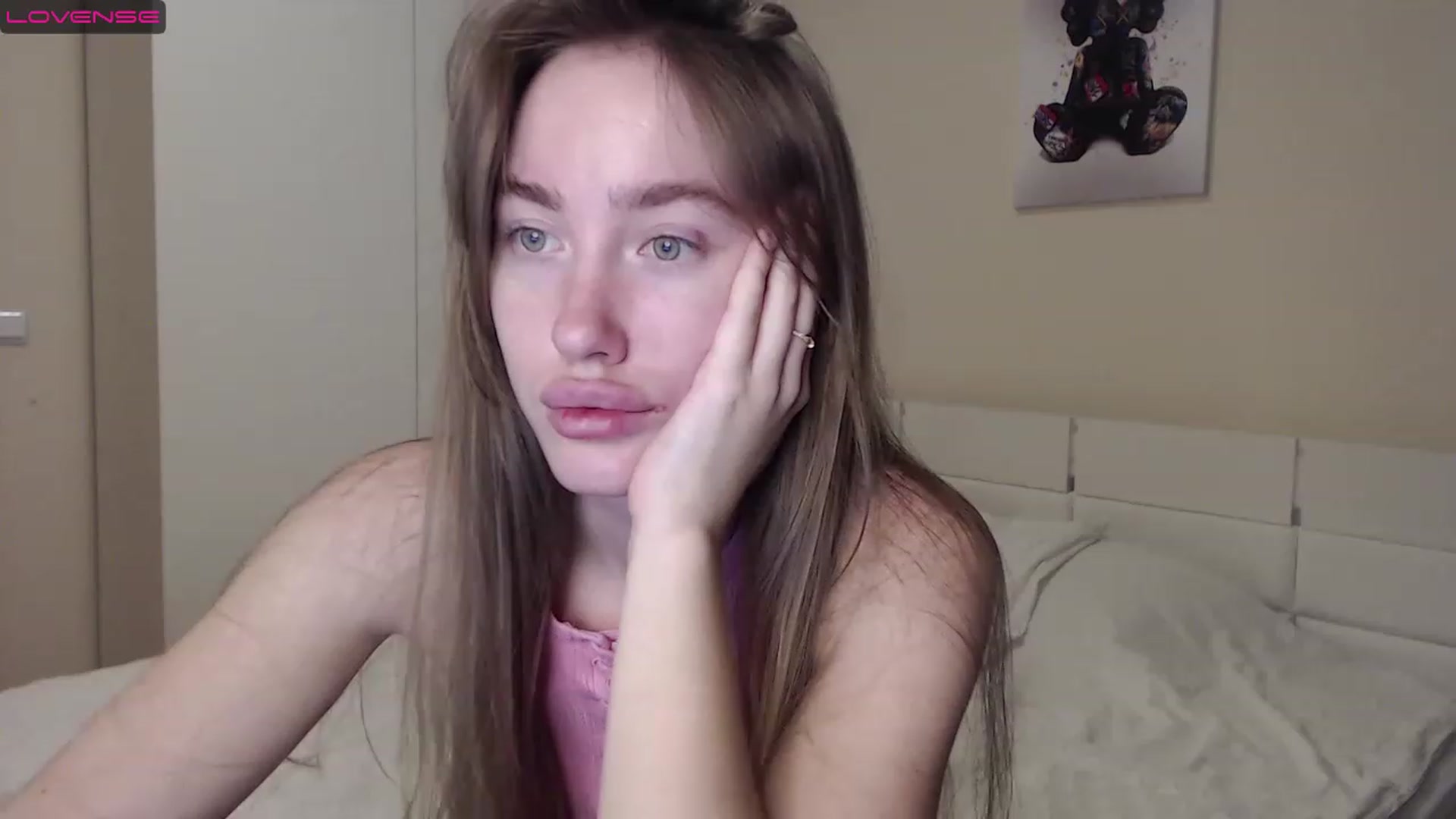 Gallery image thumbnail from Ellie_Young's myfreecams stream on, 12/21/2022, 22:55 image 6 of 20