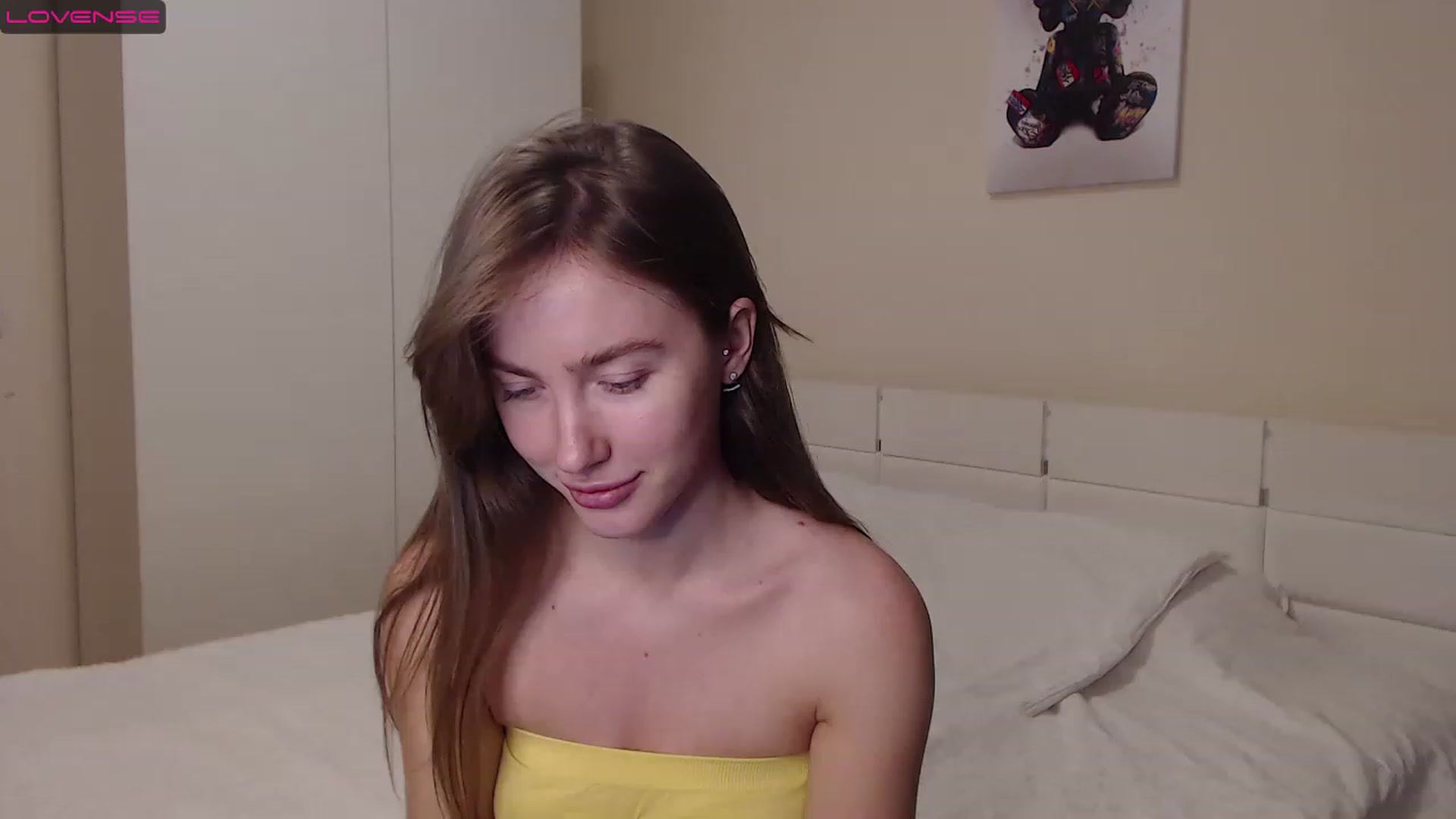 Gallery image thumbnail from Ellie_Young's myfreecams stream on, 12/25/2022, 20:27 image 19 of 20