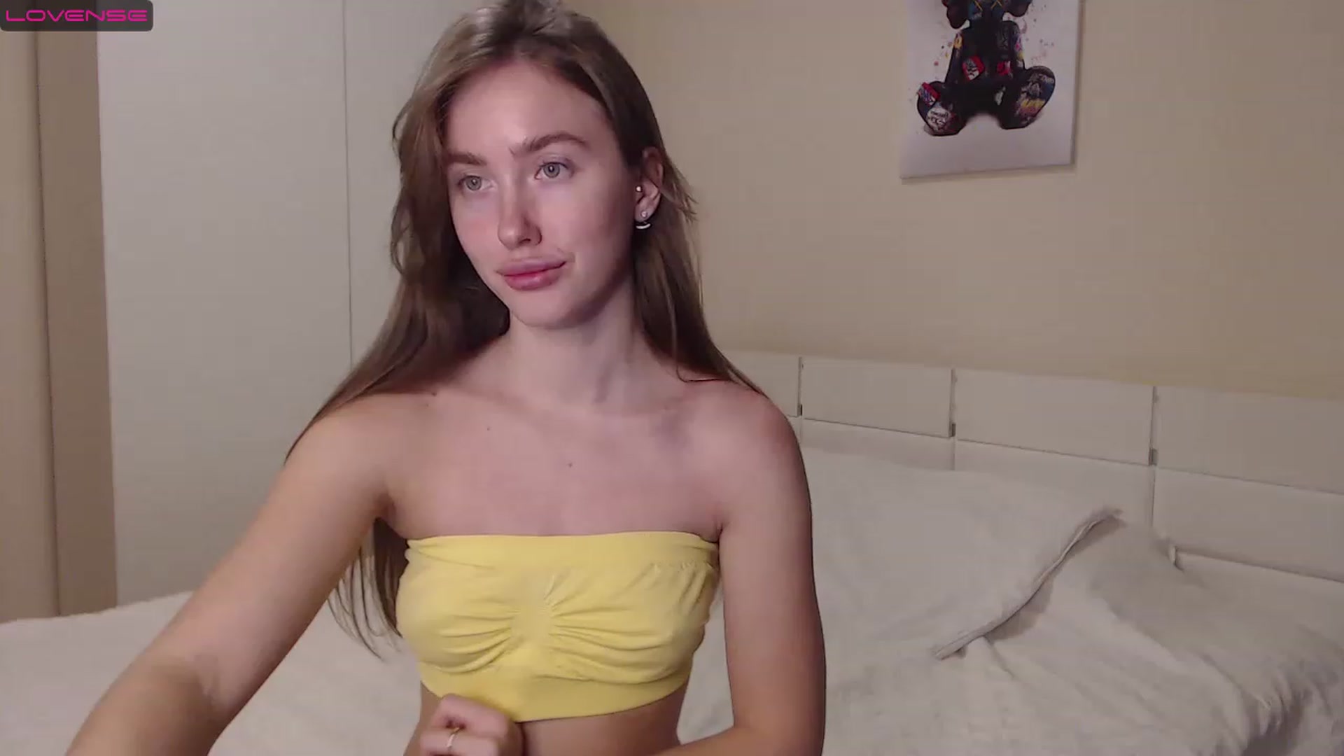 Gallery image thumbnail from Ellie_Young's myfreecams stream on, 12/25/2022, 20:27 image 9 of 20