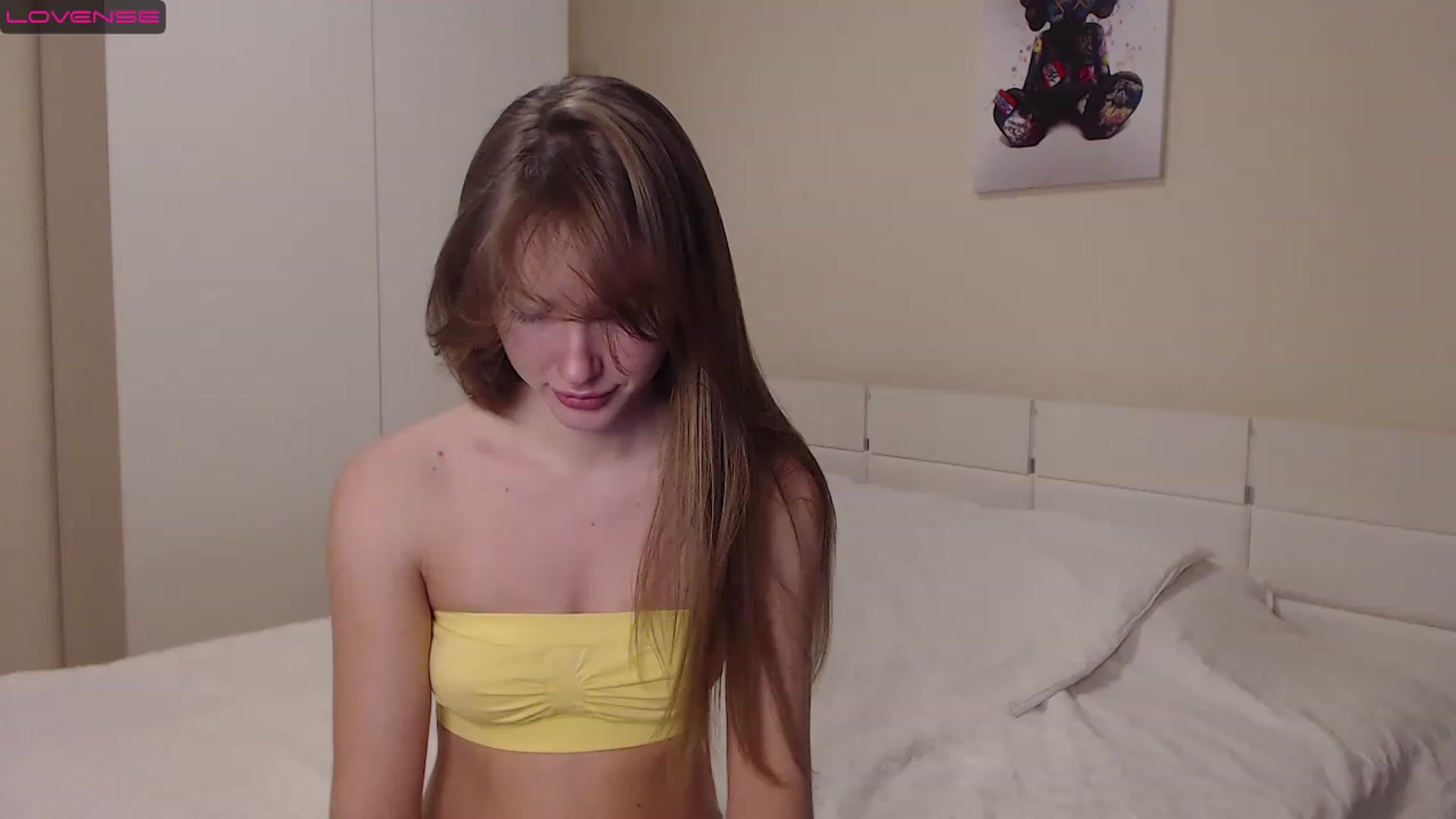 Gallery image thumbnail from Ellie_Young's myfreecams stream on, 12/25/2022, 20:27 image 4 of 20