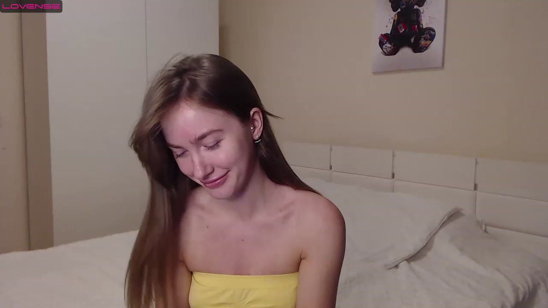 Gallery image thumbnail from Ellie_Young's myfreecams stream on, 12/25/2022, 20:27 image 20 of 20