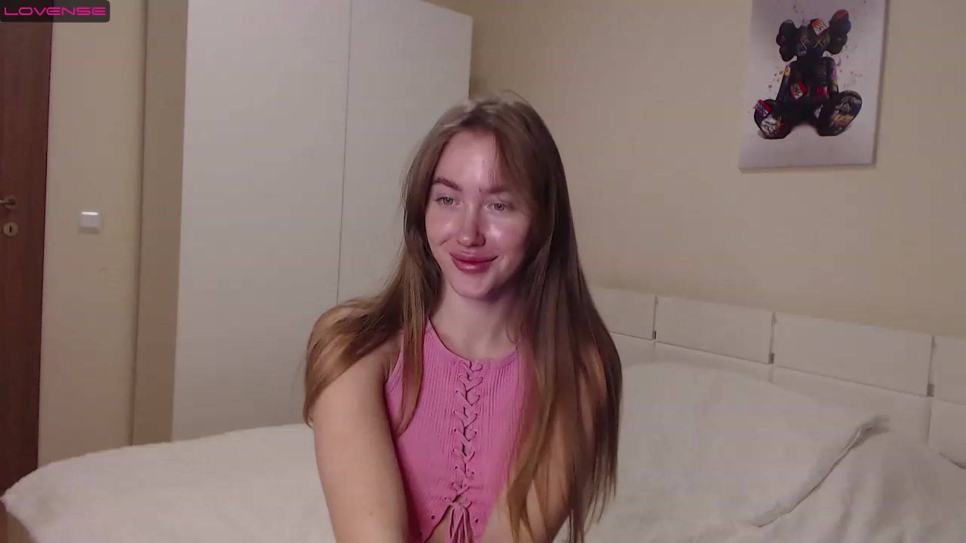 Gallery image thumbnail from Ellie_Young's myfreecams stream on, 12/27/2022, 16:04 image 1 of 20