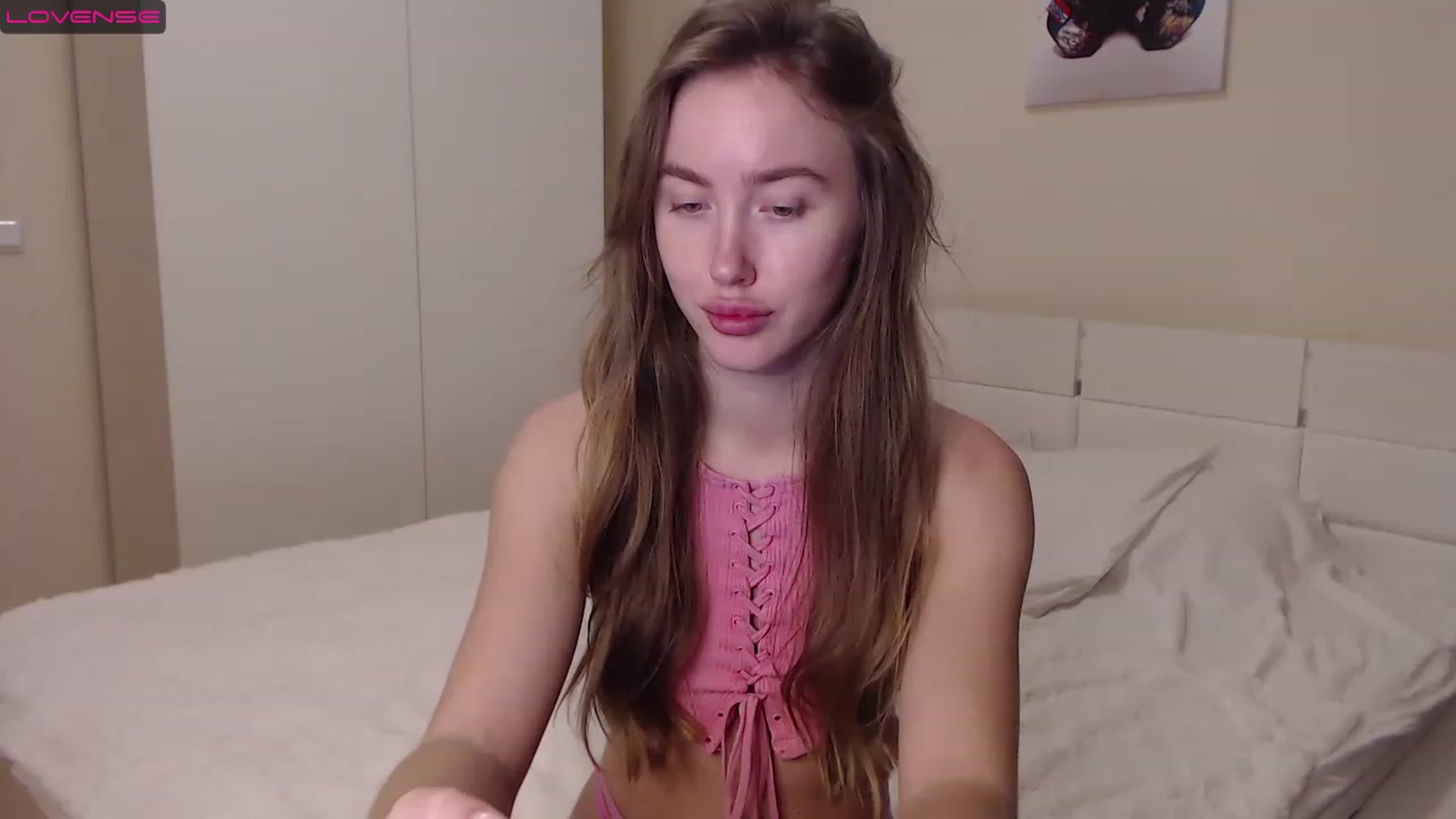 Gallery image thumbnail from Ellie_Young's myfreecams stream on, 01/01/2023, 16:49 image 10 of 20