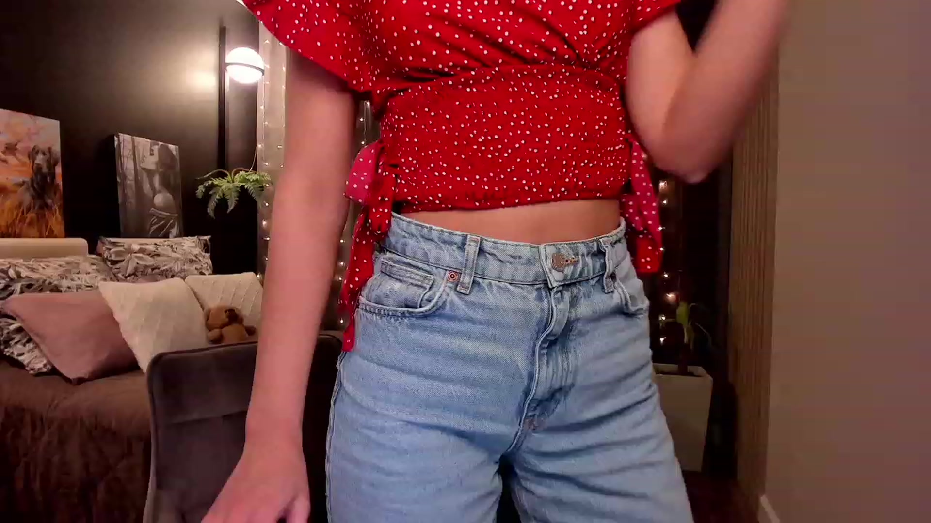 Gallery image thumbnail from Ellies_Smile's myfreecams stream on, 01/09/2023, 16:50 image 14 of 20