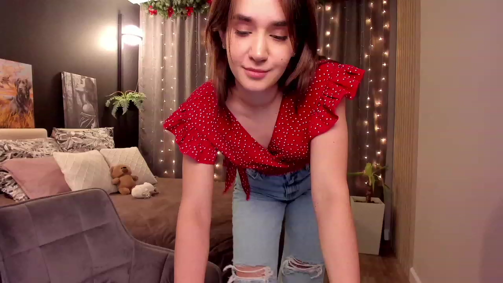 Gallery image thumbnail from Ellies_Smile's myfreecams stream on, 01/09/2023, 16:50 image 3 of 20