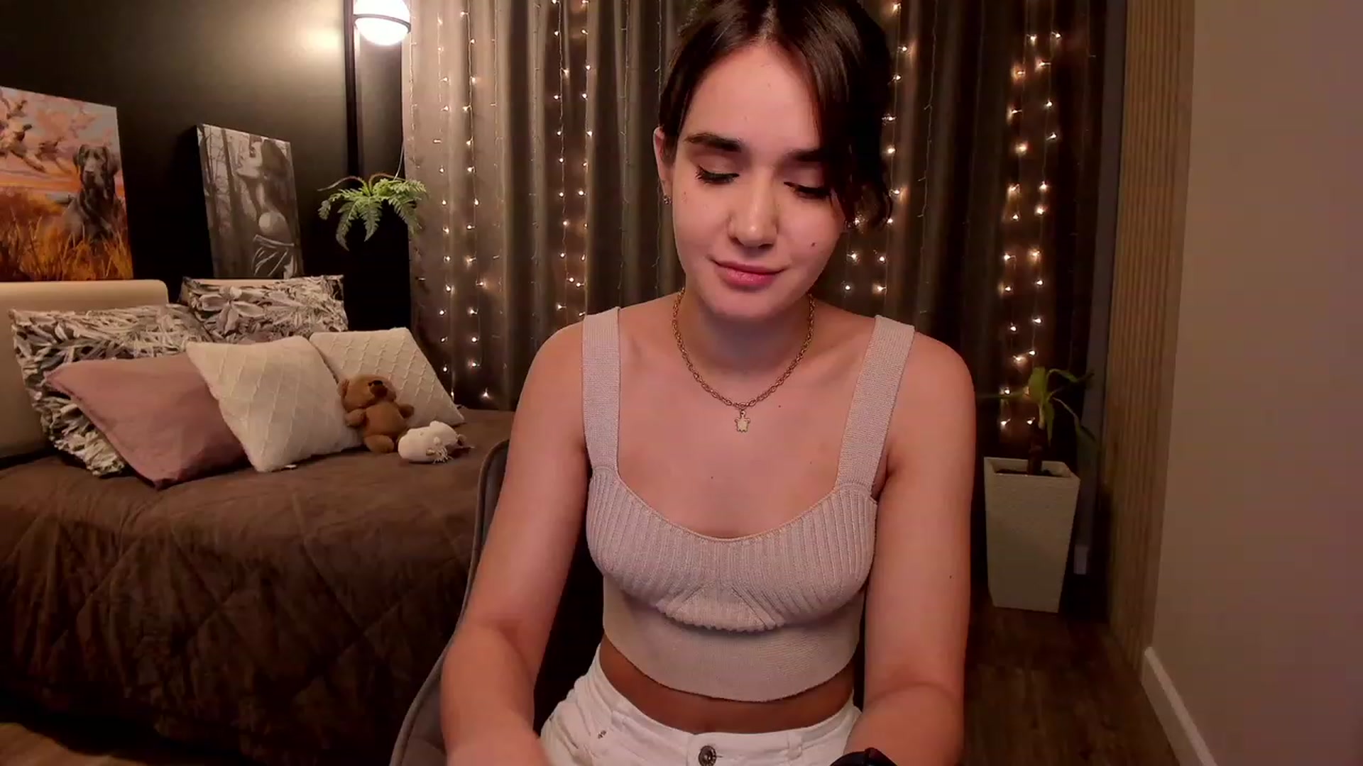 Gallery image thumbnail from Ellies_Smile's myfreecams stream on, 01/09/2023, 17:28 image 12 of 20