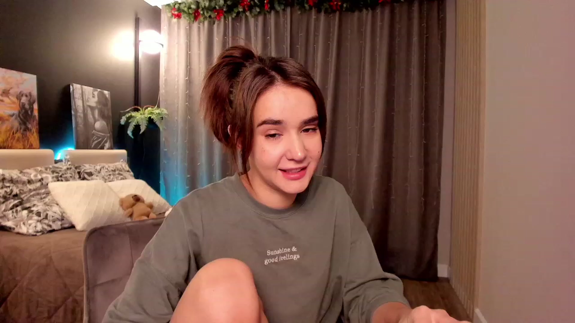 Gallery image thumbnail from Ellies_Smile's myfreecams stream on, 01/13/2023, 14:23 image 6 of 20