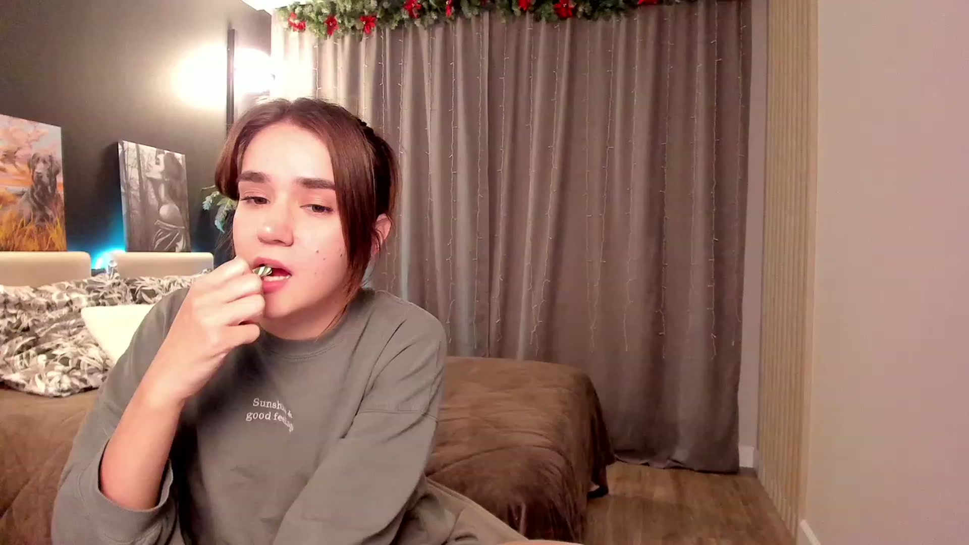 Gallery image thumbnail from Ellies_Smile's myfreecams stream on, 01/13/2023, 14:23 image 10 of 20