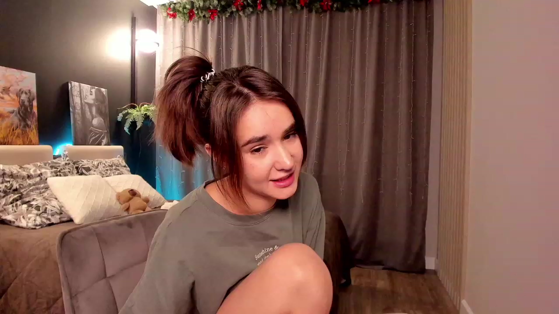 Gallery image thumbnail from Ellies_Smile's myfreecams stream on, 01/13/2023, 14:23 image 7 of 20