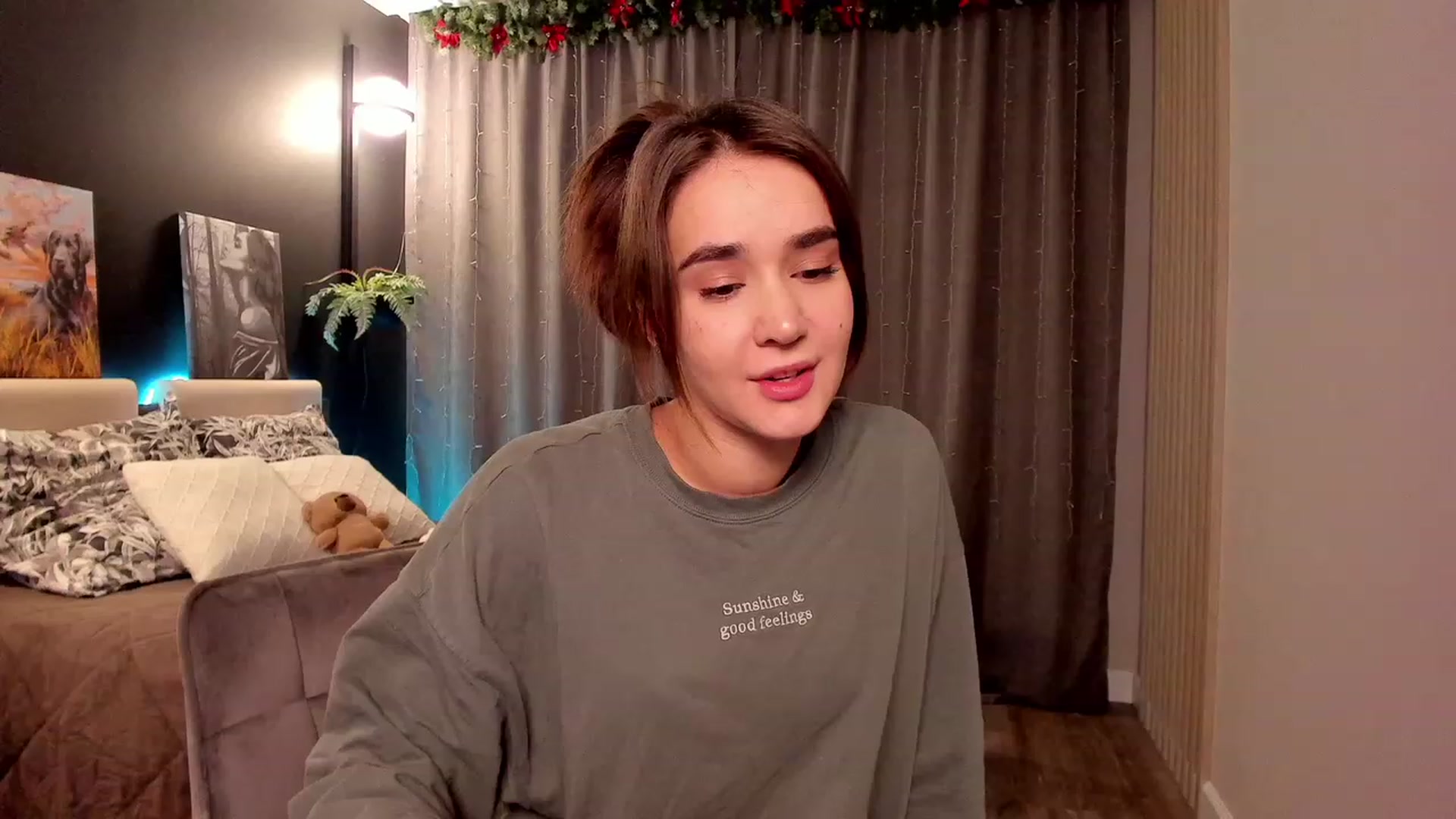 Gallery image thumbnail from Ellies_Smile's myfreecams stream on, 01/13/2023, 14:23 image 1 of 20