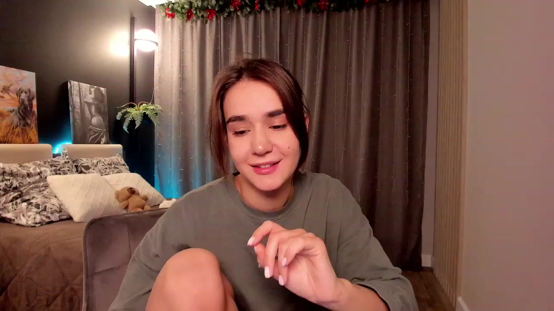 Gallery image thumbnail from Ellies_Smile's myfreecams stream on, 01/13/2023, 14:23 image 4 of 20