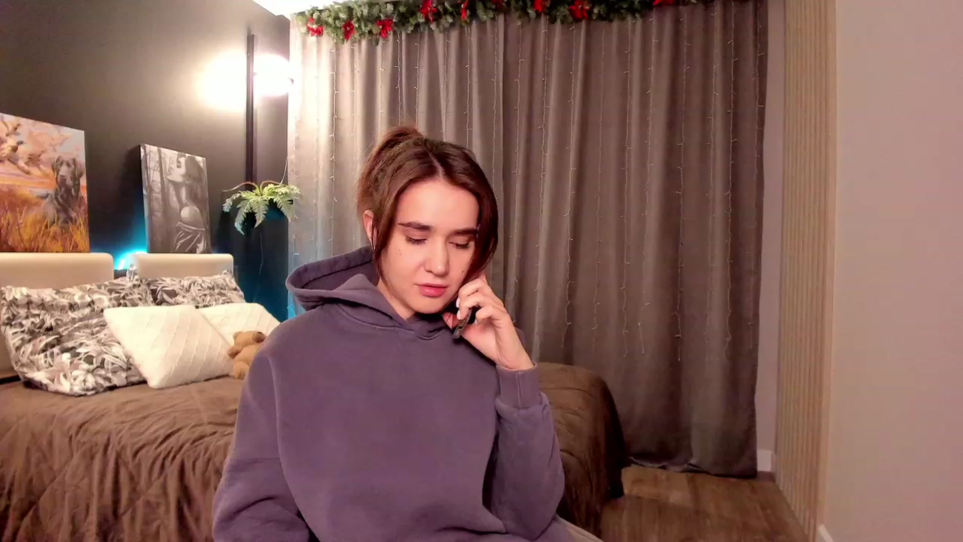 Gallery image thumbnail from Ellies_Smile's myfreecams stream on, 01/13/2023, 15:39 image 18 of 20