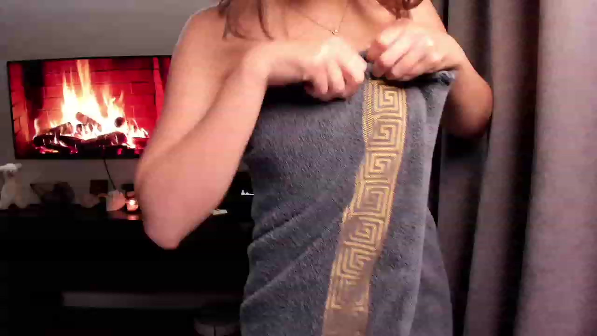 Gallery image thumbnail from Ellies_Smile's myfreecams stream on, 03/10/2023, 15:47 image 19 of 20