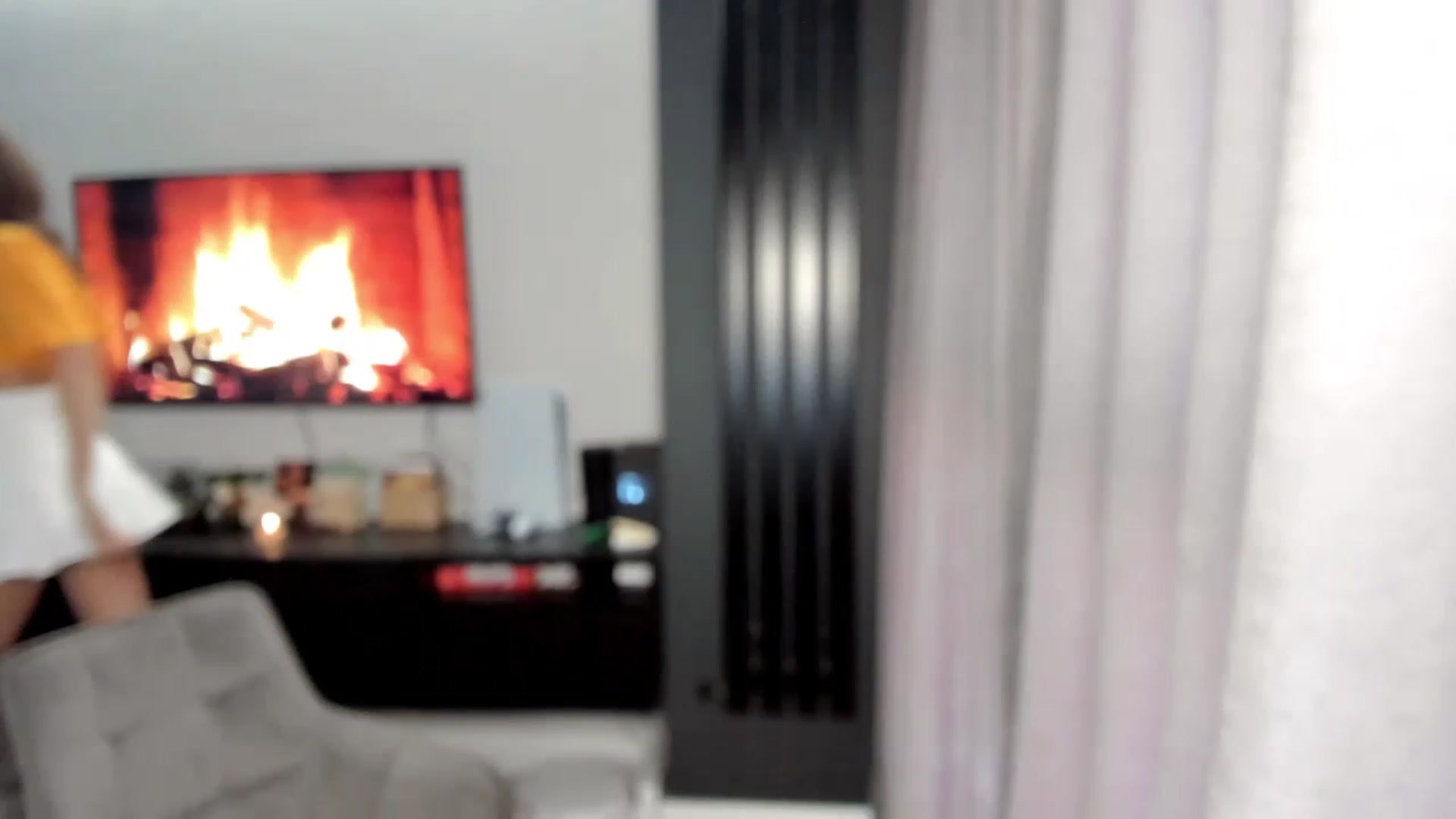 Gallery image thumbnail from Ellies_Smile's myfreecams stream on, 03/24/2023, 10:31 image 18 of 20