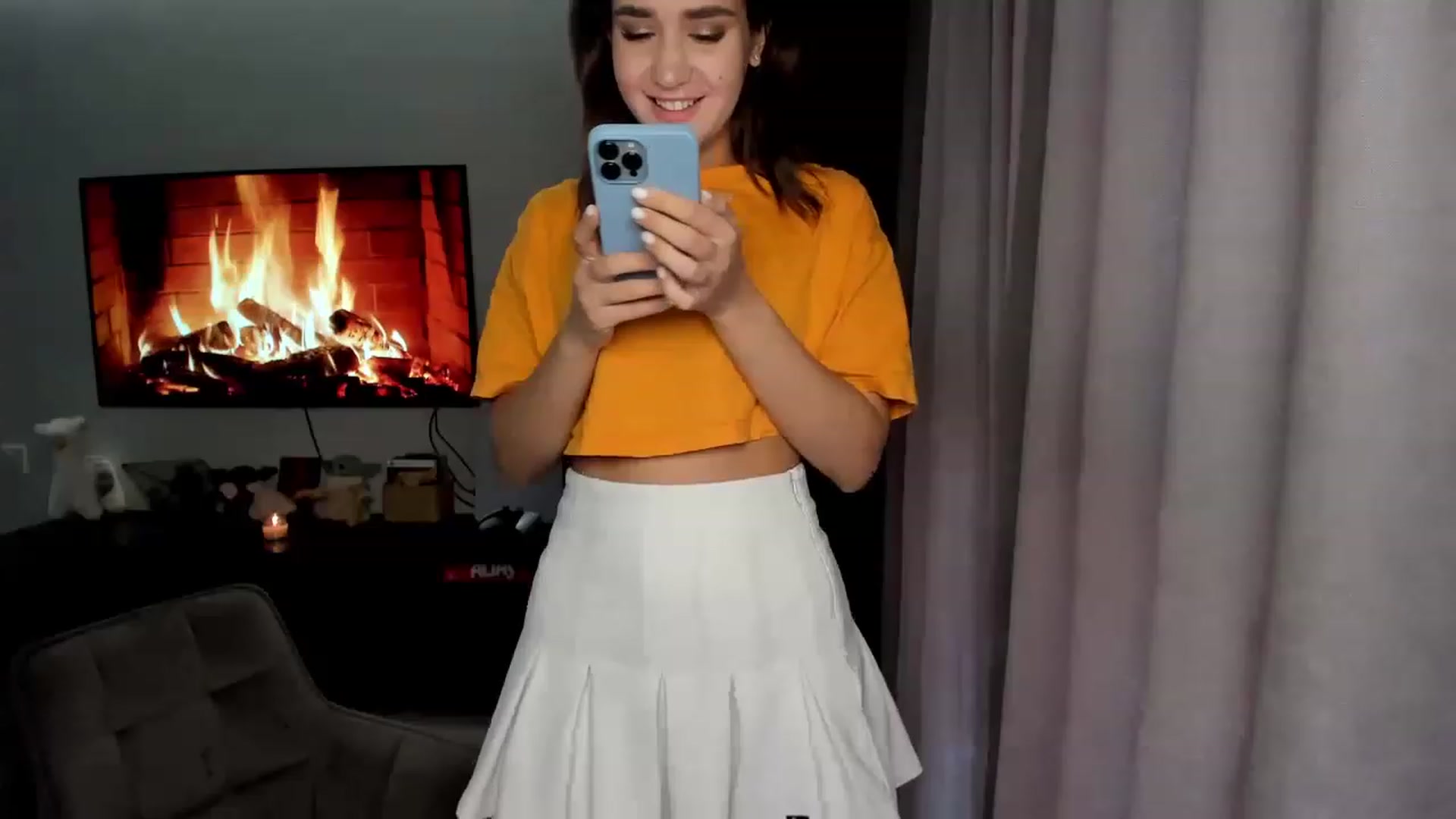 Gallery image thumbnail from Ellies_Smile's myfreecams stream on, 03/24/2023, 10:31 image 11 of 20