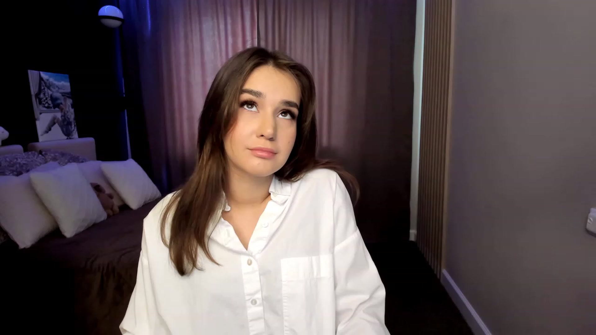 Gallery image thumbnail from Ellies_Smile's myfreecams stream on, 05/25/2023, 13:46 image 2 of 20