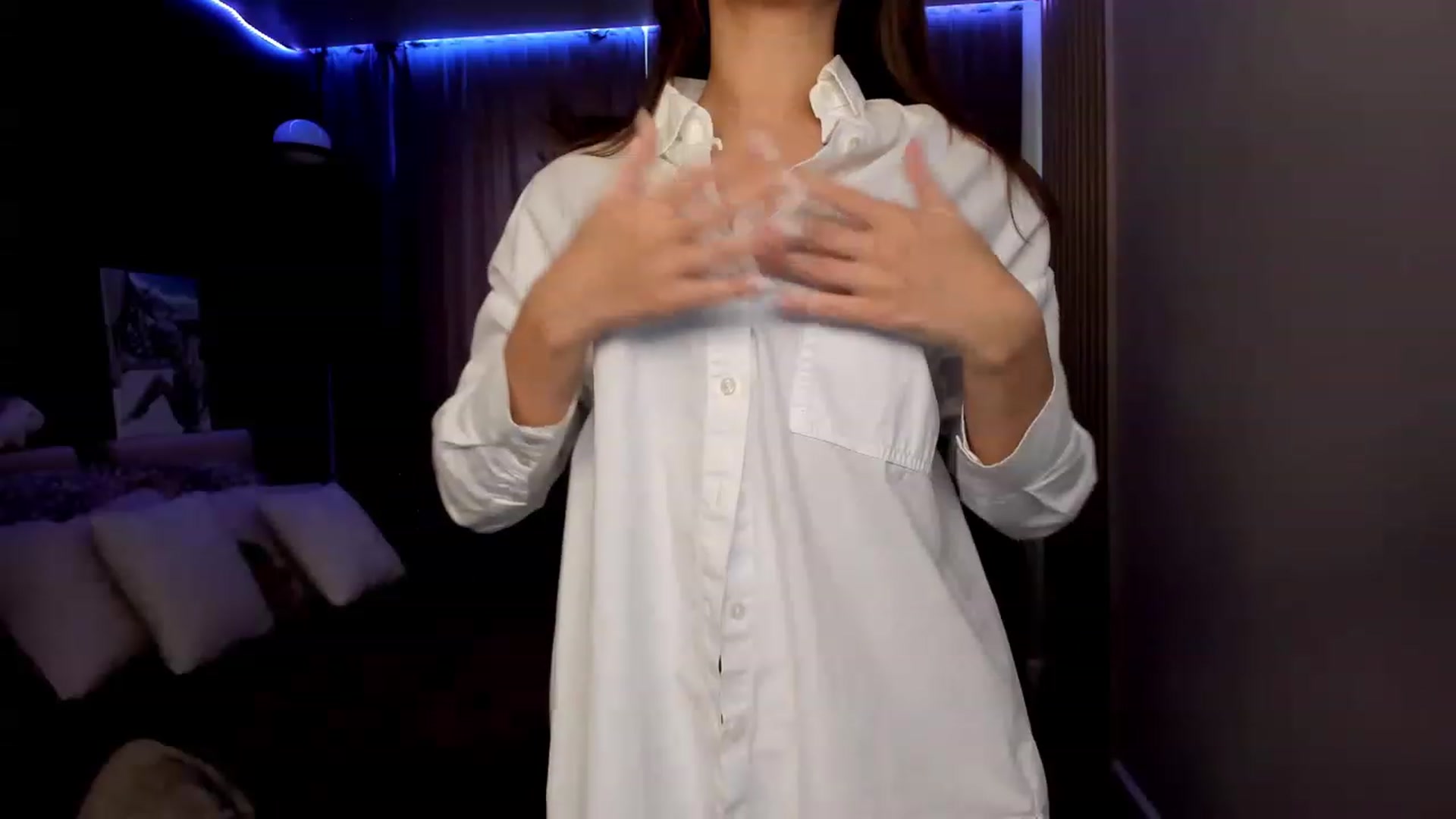 Gallery image thumbnail from Ellies_Smile's myfreecams stream on, 05/25/2023, 13:46 image 9 of 20