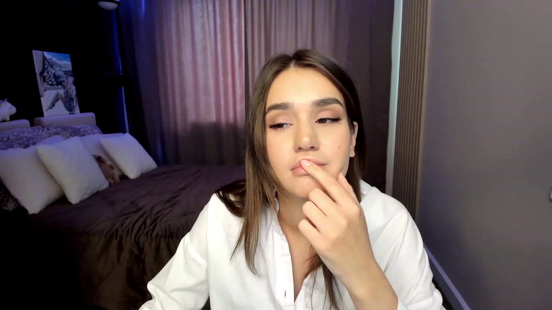 Gallery image thumbnail from Ellies_Smile's myfreecams stream on, 05/25/2023, 13:46 image 7 of 20