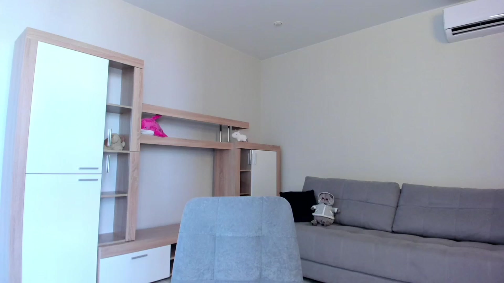 Gallery image thumbnail from Ellies_Smile's myfreecams stream on, 06/06/2023, 15:05 image 4 of 20