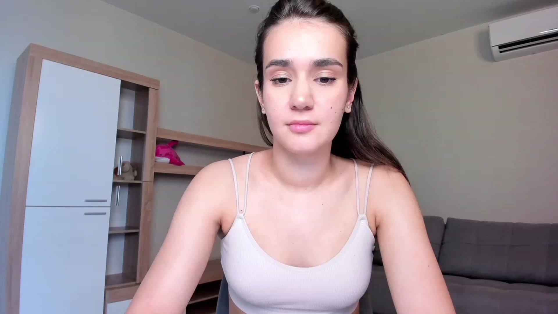 Gallery image thumbnail from Ellies_Smile's myfreecams stream on, 06/06/2023, 16:21 image 17 of 20