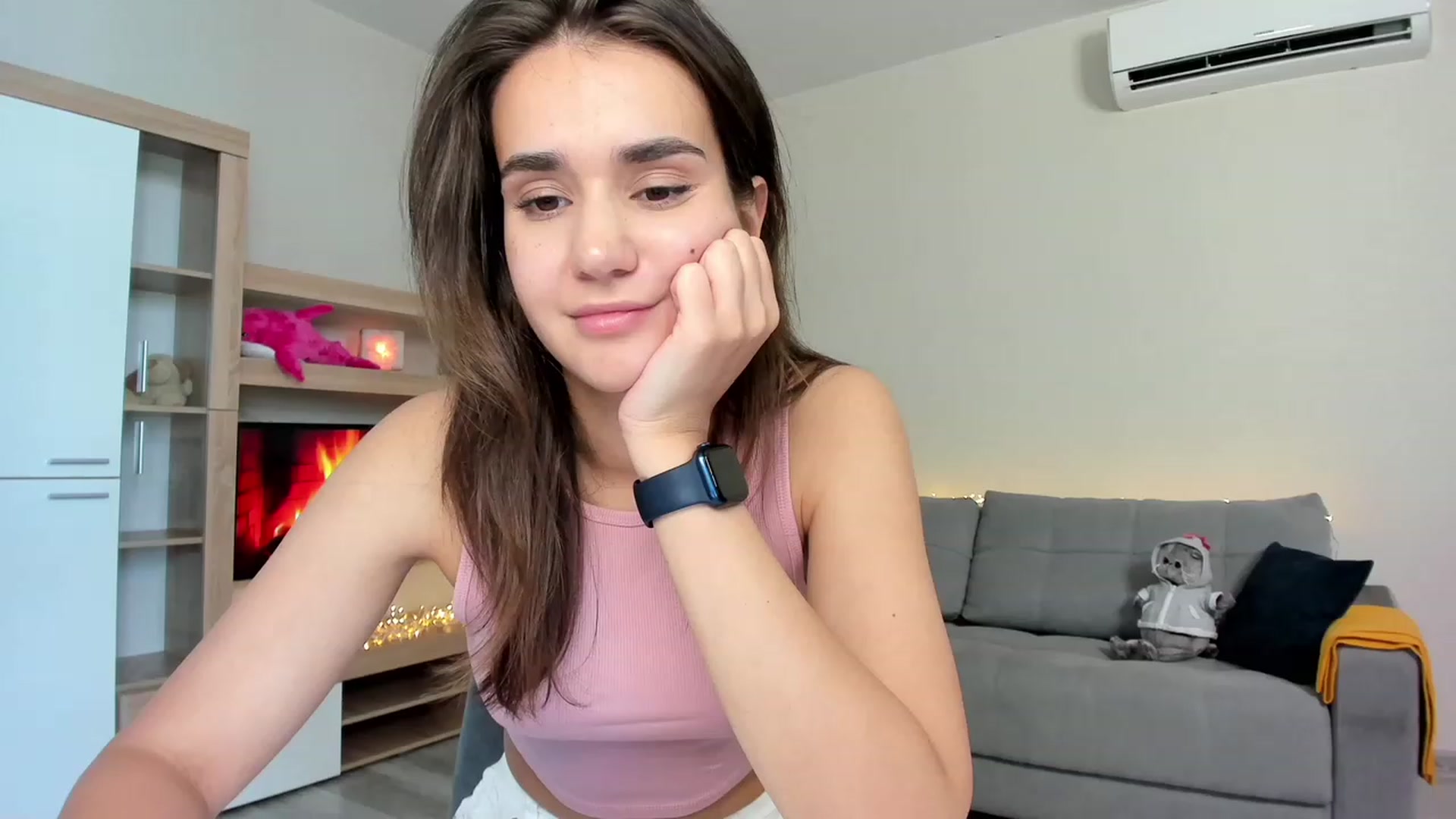 Gallery image thumbnail from Ellies_Smile's myfreecams stream on, 06/09/2023, 14:30 image 19 of 20