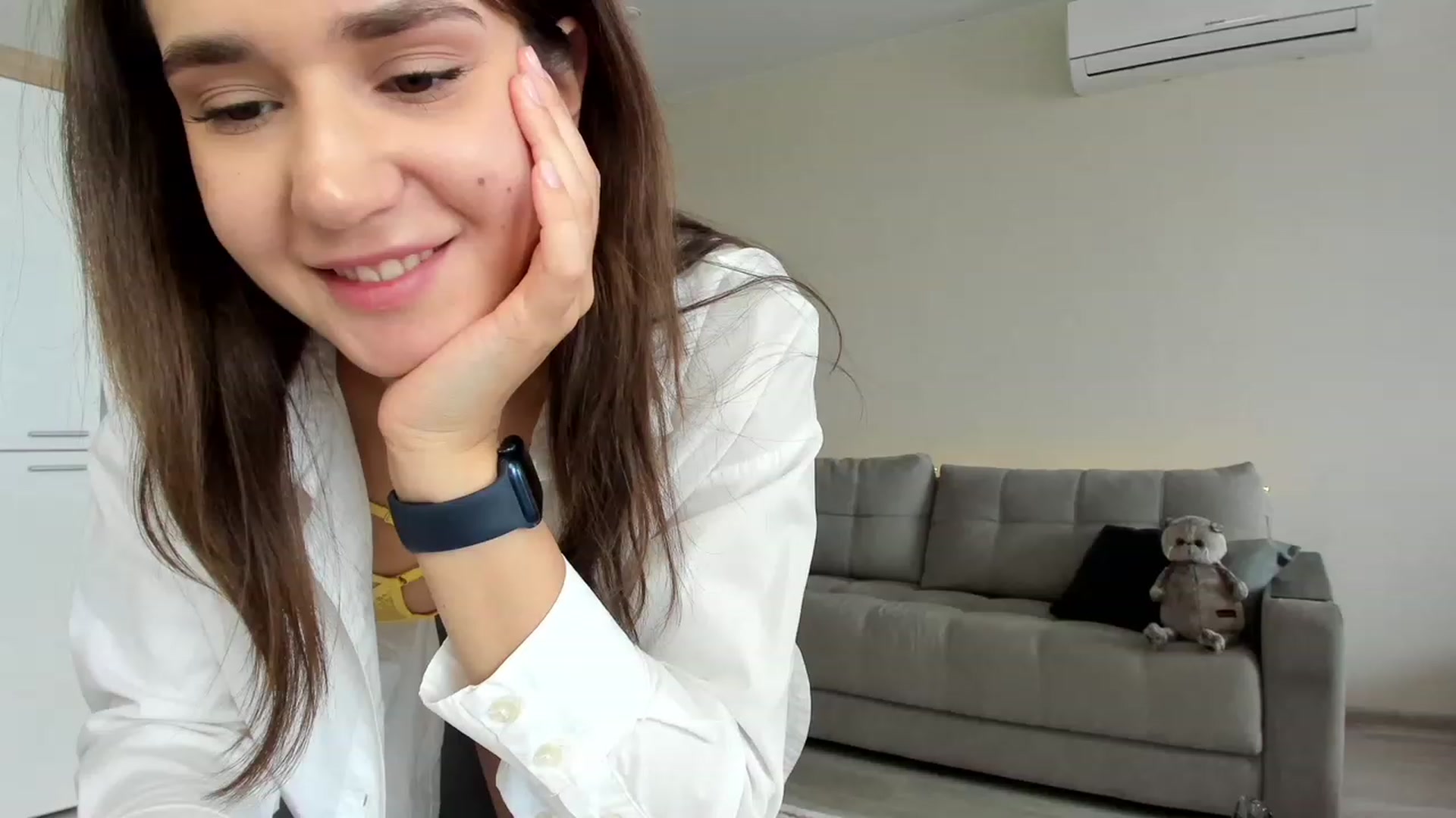 Gallery image thumbnail from Ellies_Smile's myfreecams stream on, 06/22/2023, 09:11 image 15 of 20