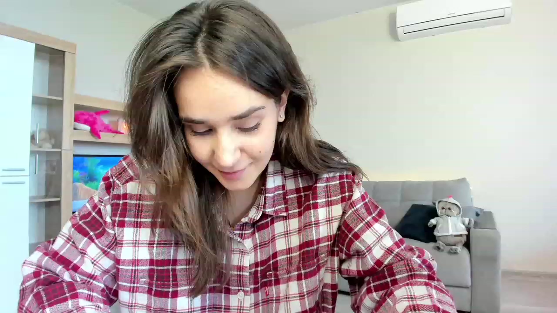 Gallery image thumbnail from Ellies_Smile's myfreecams stream on, 06/25/2023, 13:07 image 14 of 20