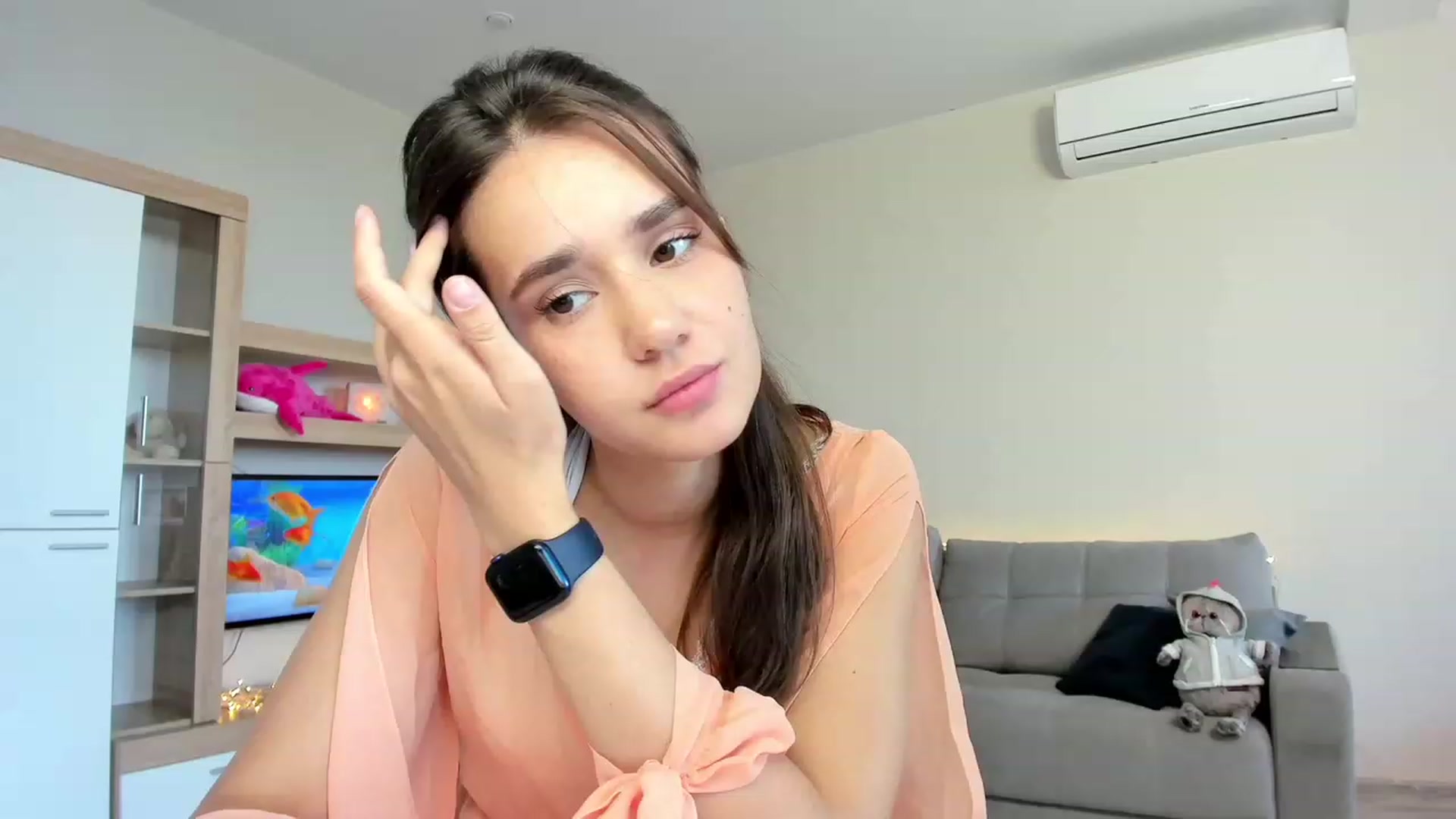 Gallery image thumbnail from Ellies_Smile's myfreecams stream on, 06/25/2023, 14:18 image 9 of 20