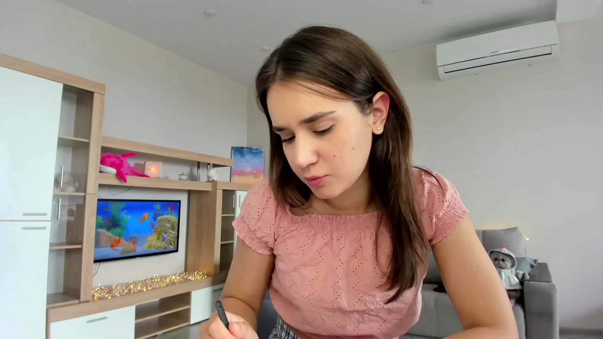 Gallery image thumbnail from Ellies_Smile's myfreecams stream on, 06/28/2023, 08:50 image 2 of 20
