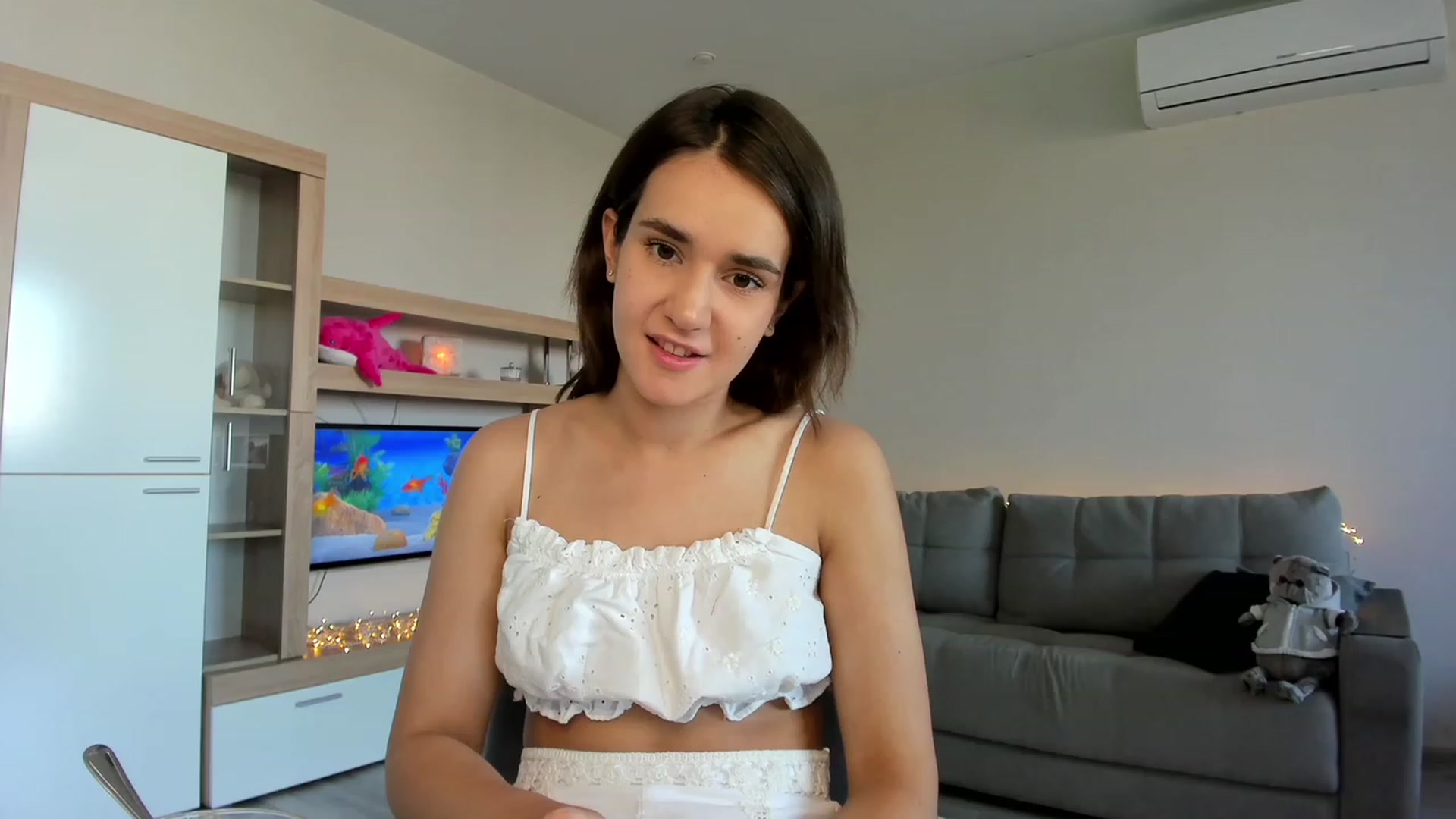 Gallery image thumbnail from Ellies_Smile's myfreecams stream on, 07/05/2023, 14:56 image 16 of 20