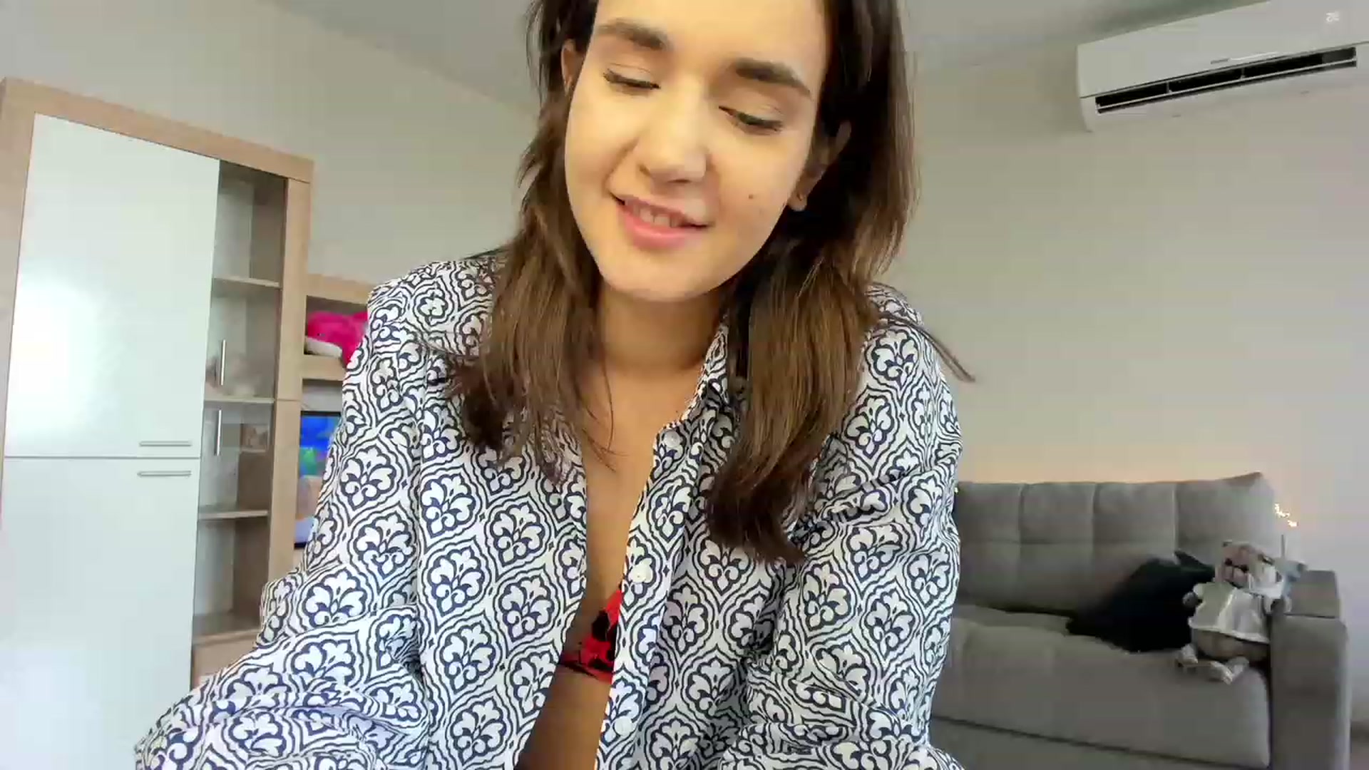 Gallery image thumbnail from Ellies_Smile's myfreecams stream on, 07/07/2023, 09:37 image 17 of 20