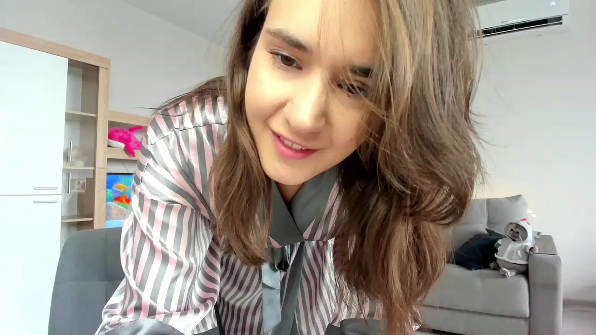 Gallery image thumbnail from Ellies_Smile's myfreecams stream on, 07/10/2023, 08:17 image 13 of 20
