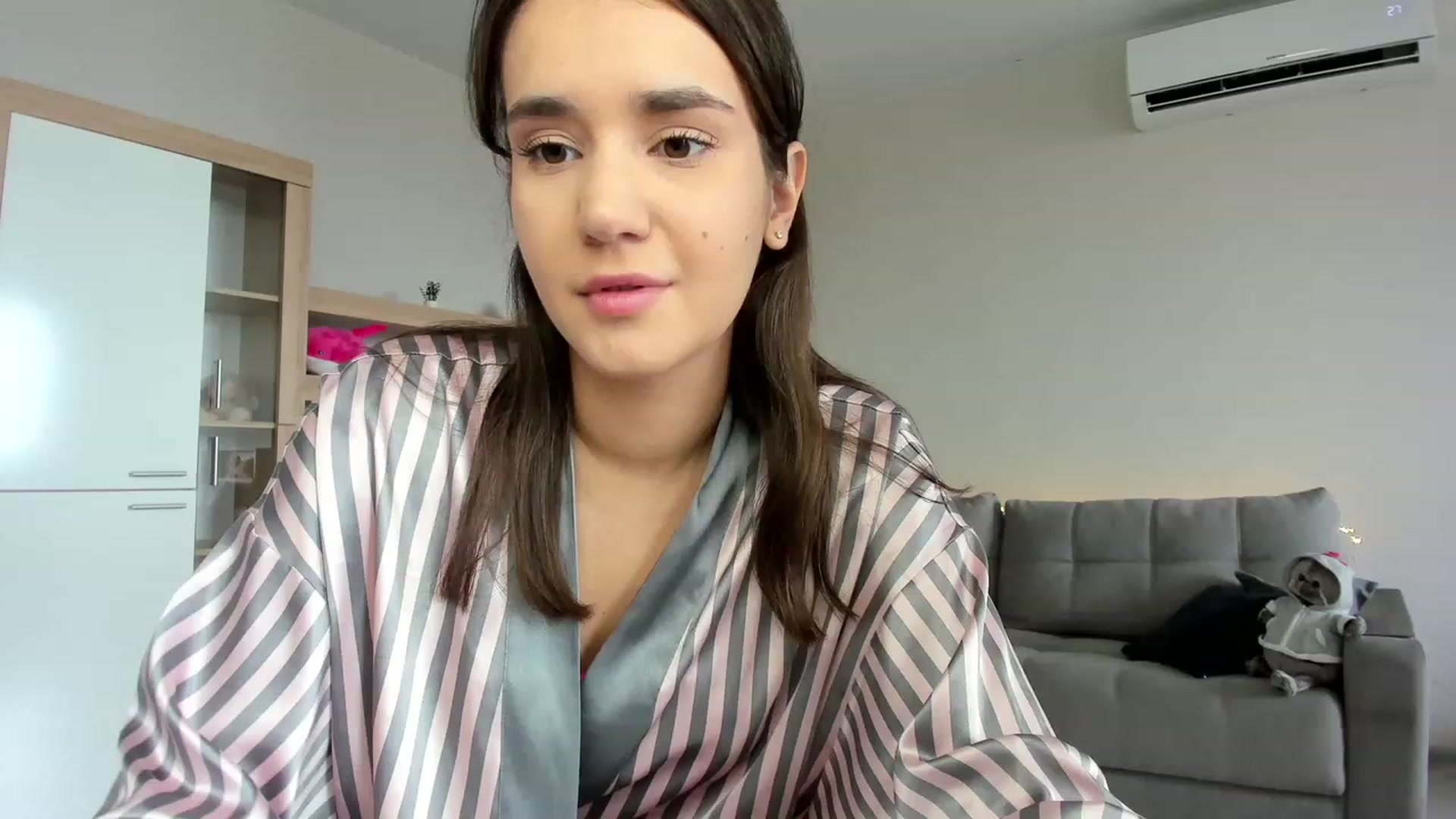 Gallery image thumbnail from Ellies_Smile's myfreecams stream on, 07/10/2023, 10:02 image 17 of 20