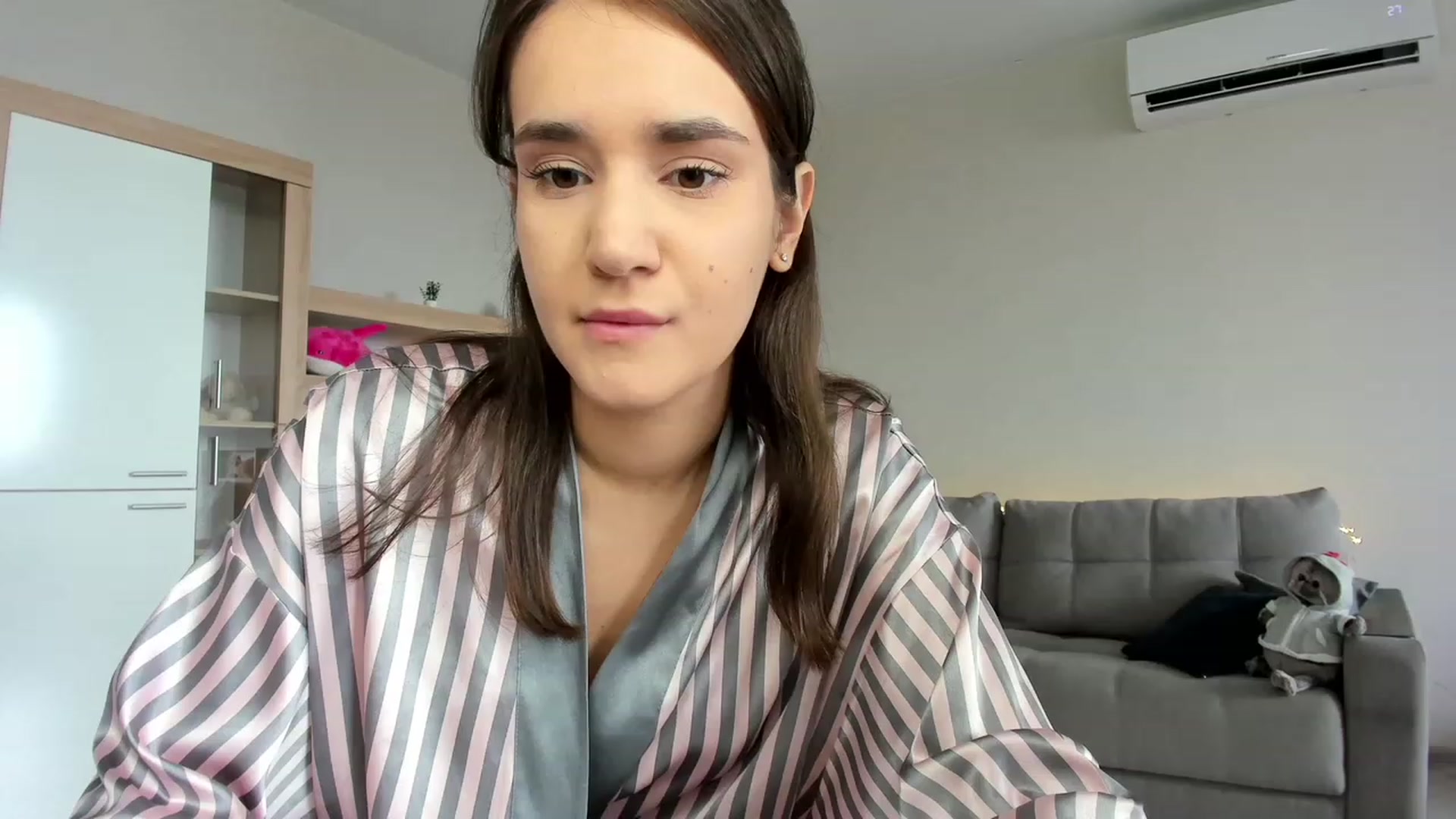 Gallery image thumbnail from Ellies_Smile's myfreecams stream on, 07/10/2023, 10:02 image 15 of 20