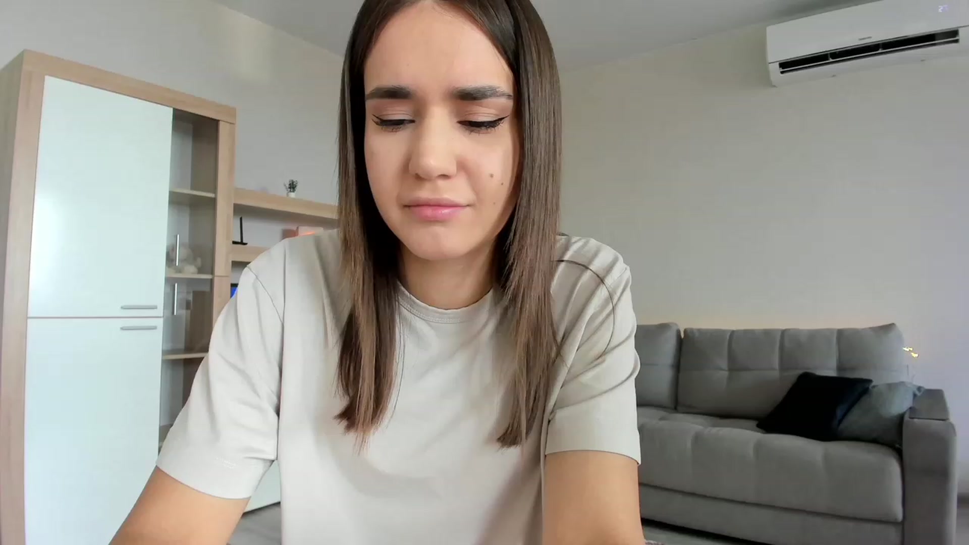 Gallery image thumbnail from Ellies_Smile's myfreecams stream on, 07/31/2023, 09:28 image 1 of 20
