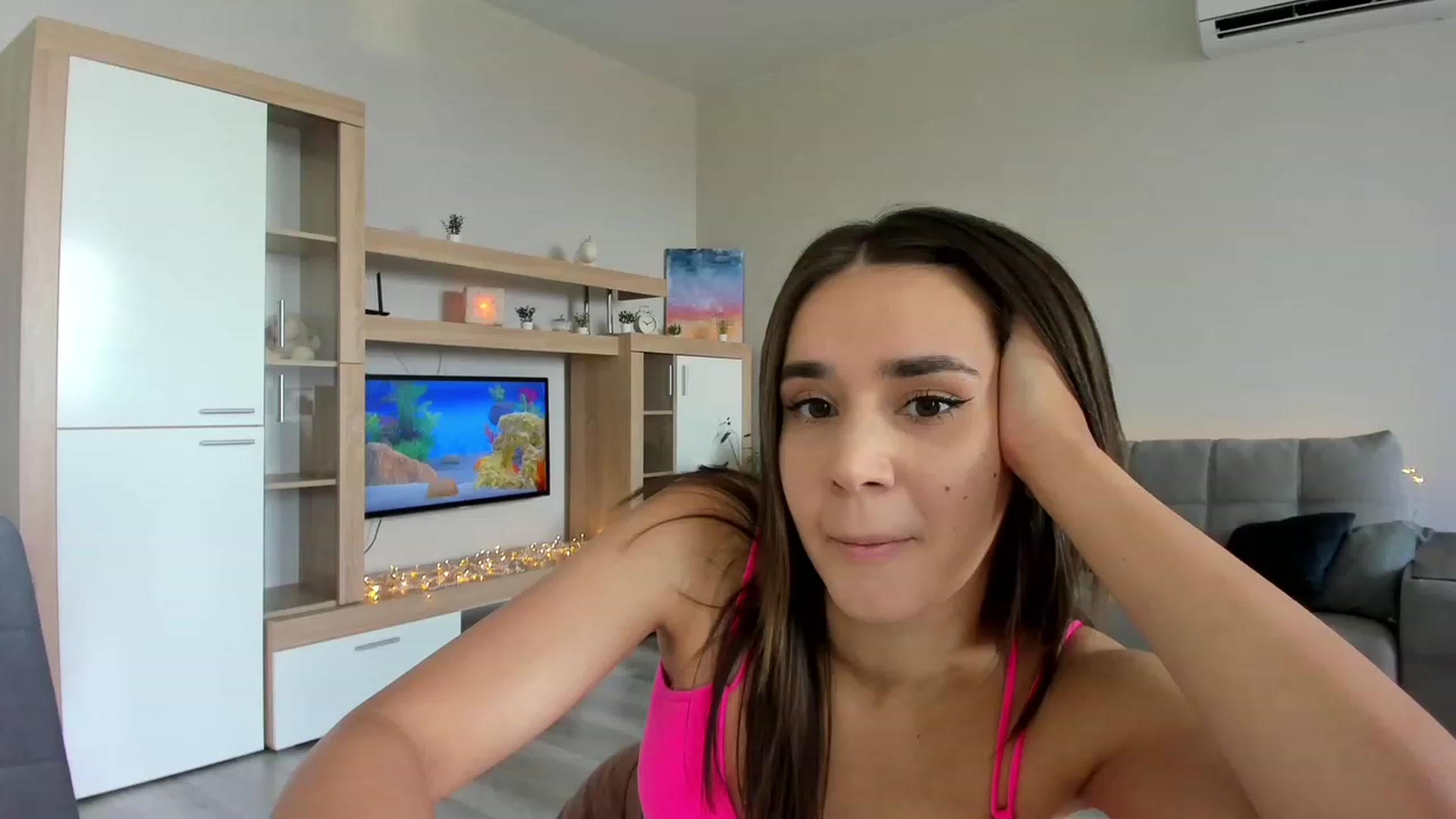 Gallery image thumbnail from Ellies_Smile's myfreecams stream on, 07/31/2023, 09:28 image 18 of 20