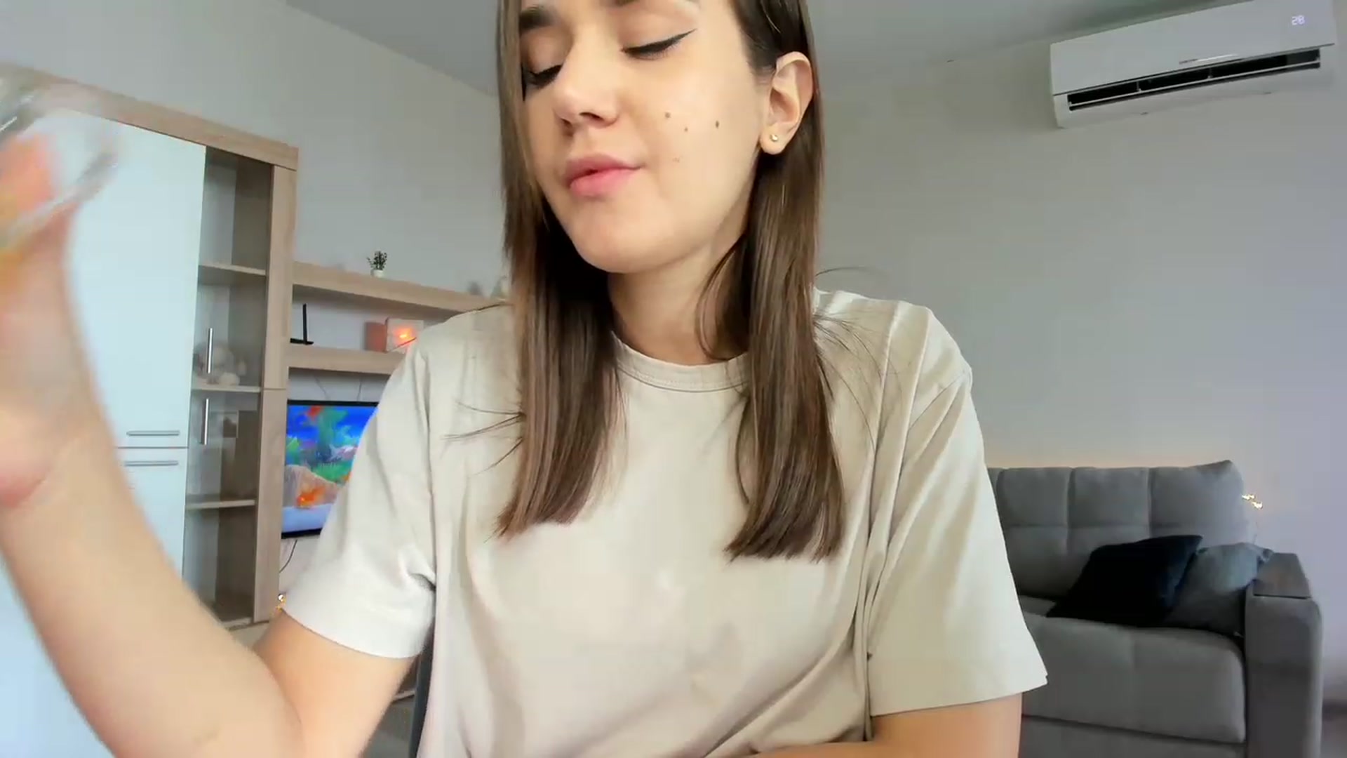 Gallery image thumbnail from Ellies_Smile's myfreecams stream on, 07/31/2023, 11:15 image 4 of 20
