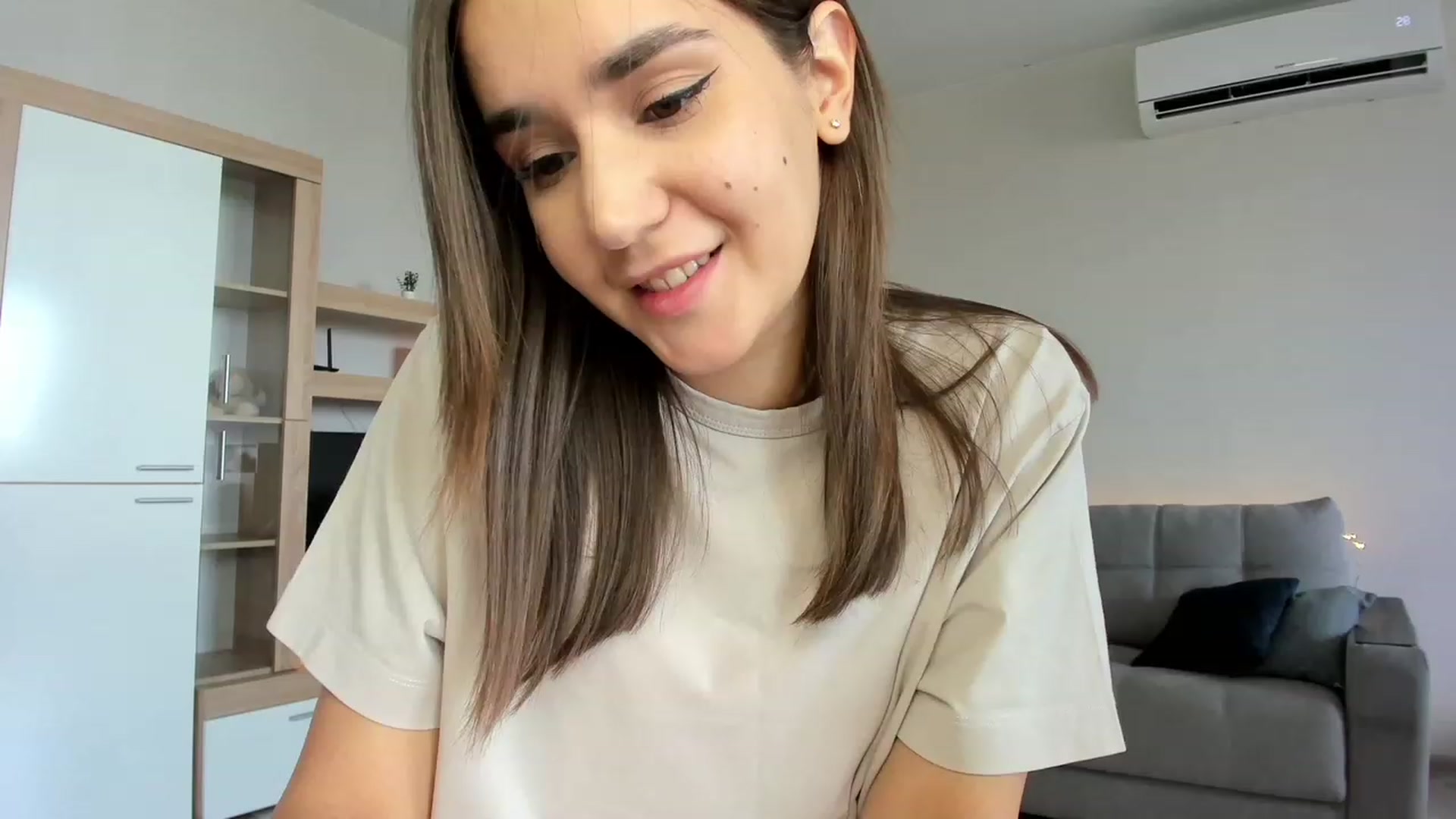 Gallery image thumbnail from Ellies_Smile's myfreecams stream on, 07/31/2023, 11:15 image 2 of 20
