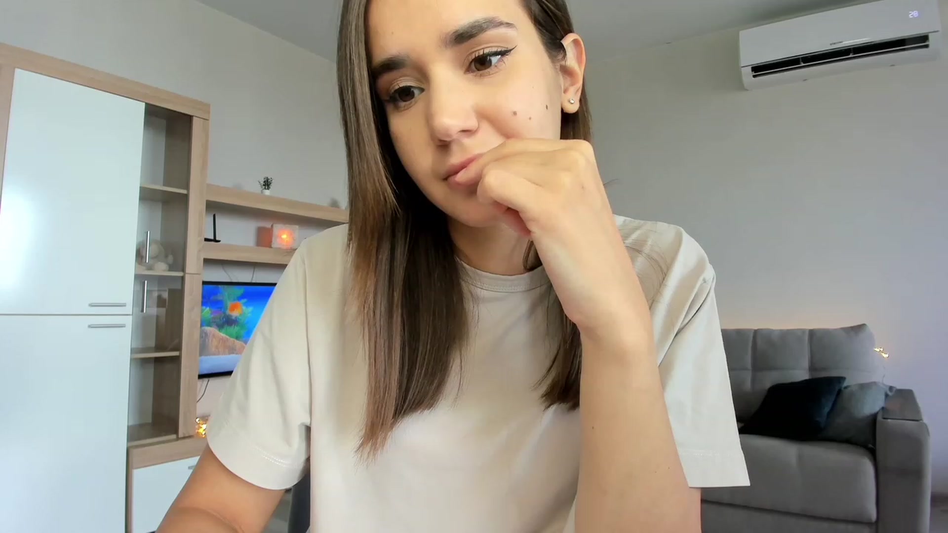 Gallery image thumbnail from Ellies_Smile's myfreecams stream on, 07/31/2023, 11:15 image 6 of 20