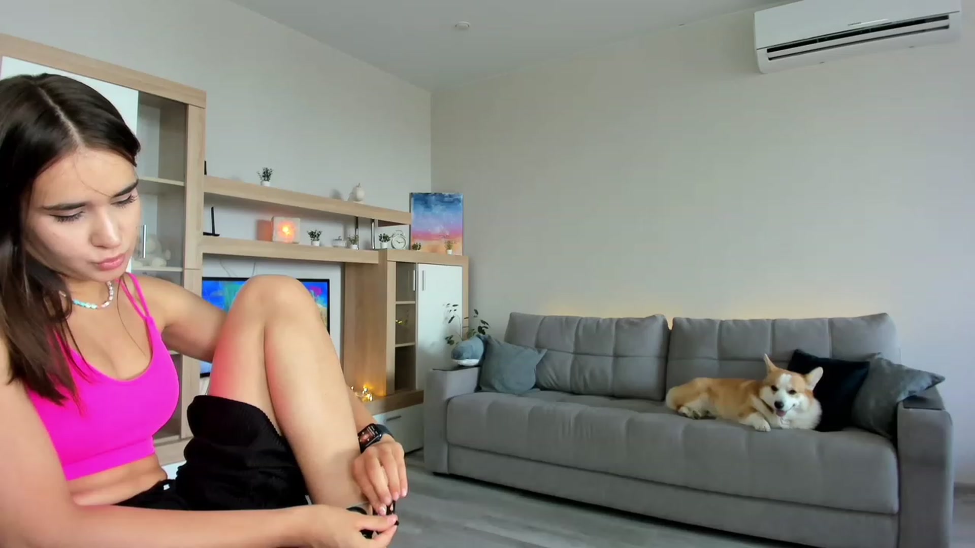Gallery image thumbnail from Ellies_Smile's myfreecams stream on, 08/16/2023, 11:21 image 20 of 20