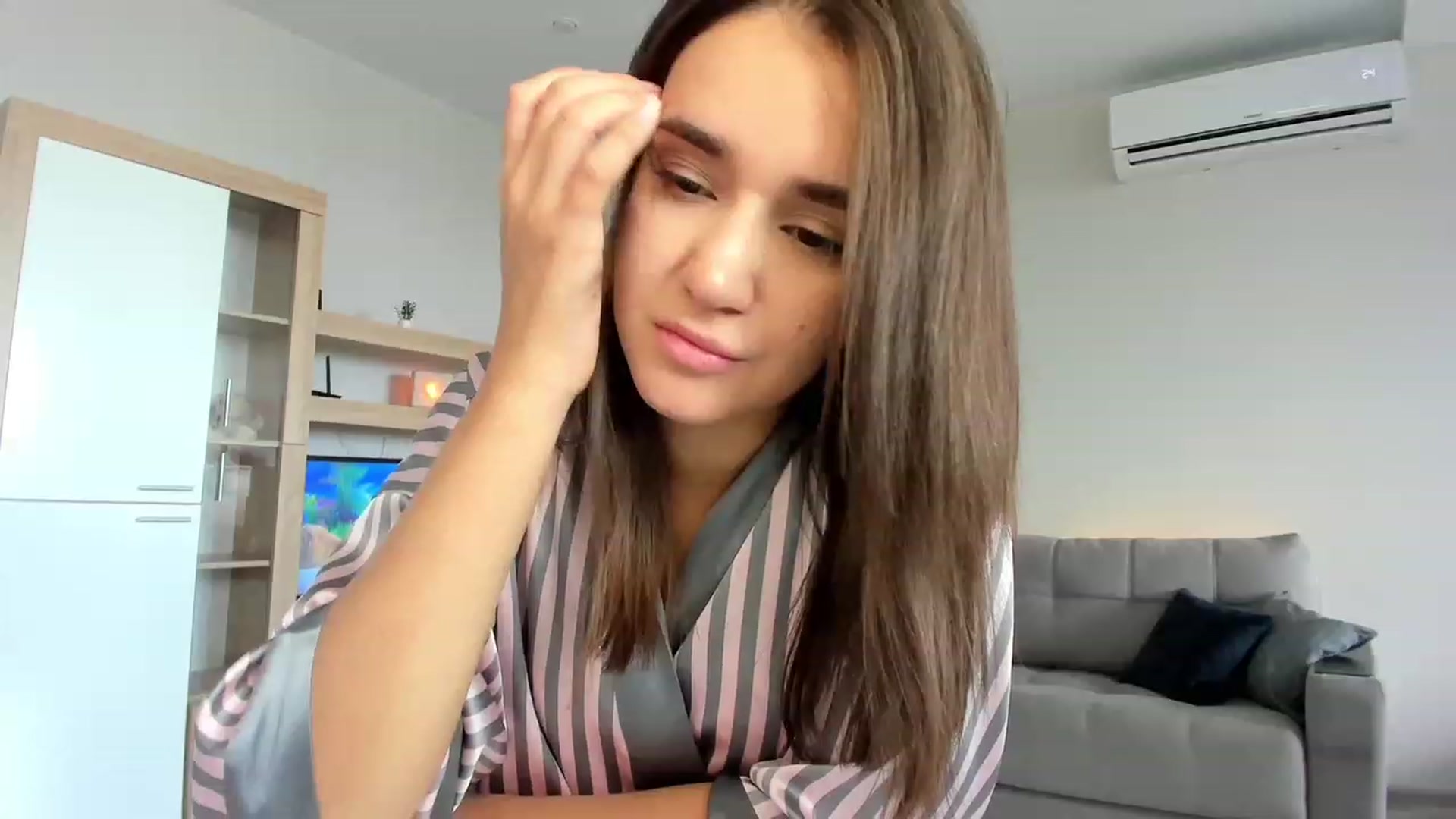 Gallery image thumbnail from Ellies_Smile's myfreecams stream on, 08/28/2023, 11:18 image 20 of 20