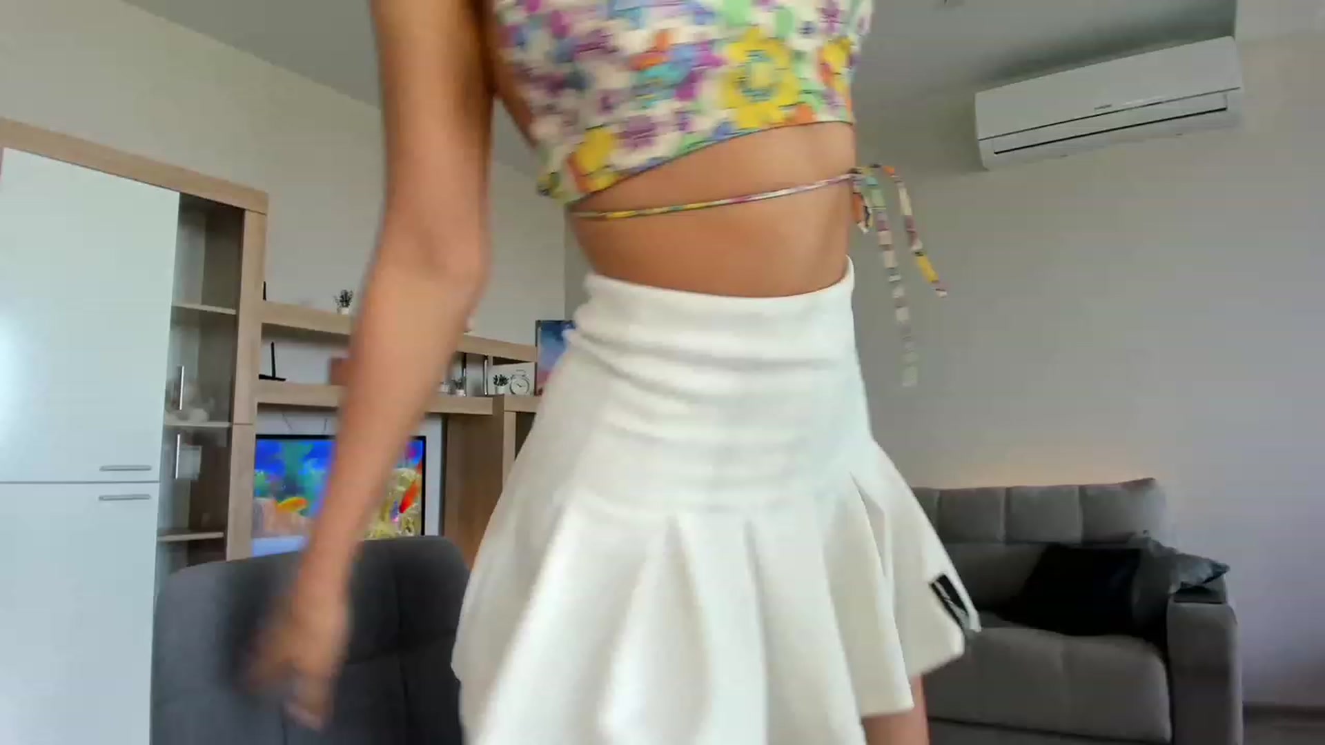 Gallery image thumbnail from Ellies_Smile's myfreecams stream on, 08/29/2023, 12:53 image 1 of 20