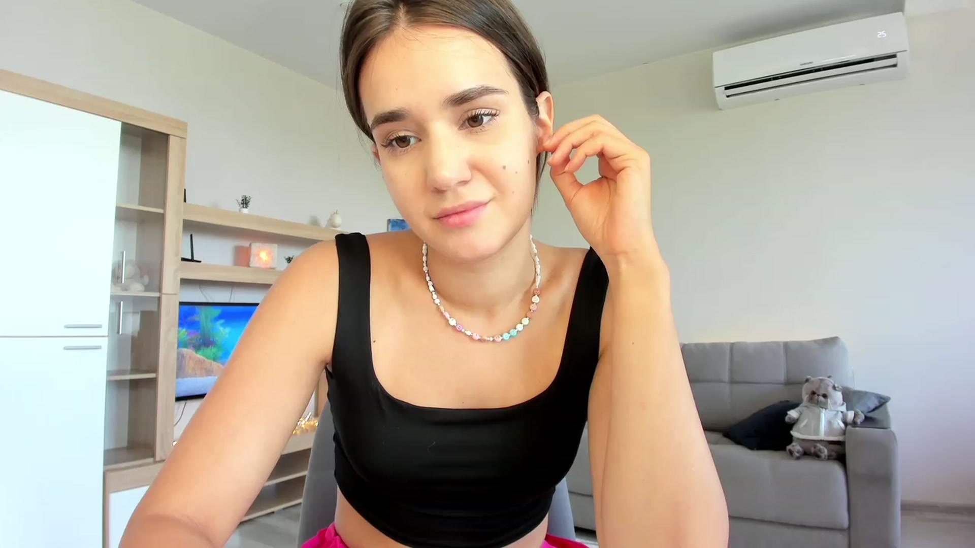 Gallery image thumbnail from Ellies_Smile's myfreecams stream on, 08/31/2023, 09:50 image 2 of 20