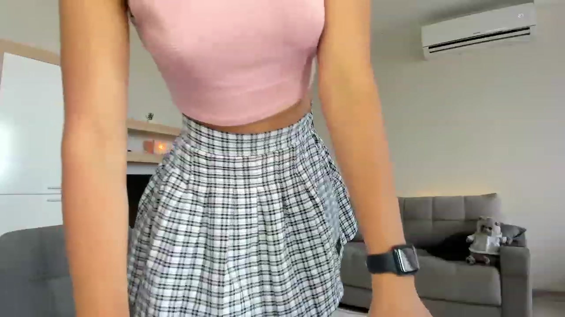 Gallery image thumbnail from Ellies_Smile's myfreecams stream on, 09/19/2023, 11:34 image 19 of 20