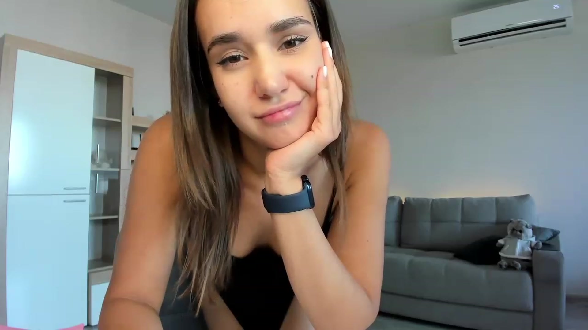 Gallery image thumbnail from Ellies_Smile's myfreecams stream on, 09/20/2023, 13:34 image 6 of 20
