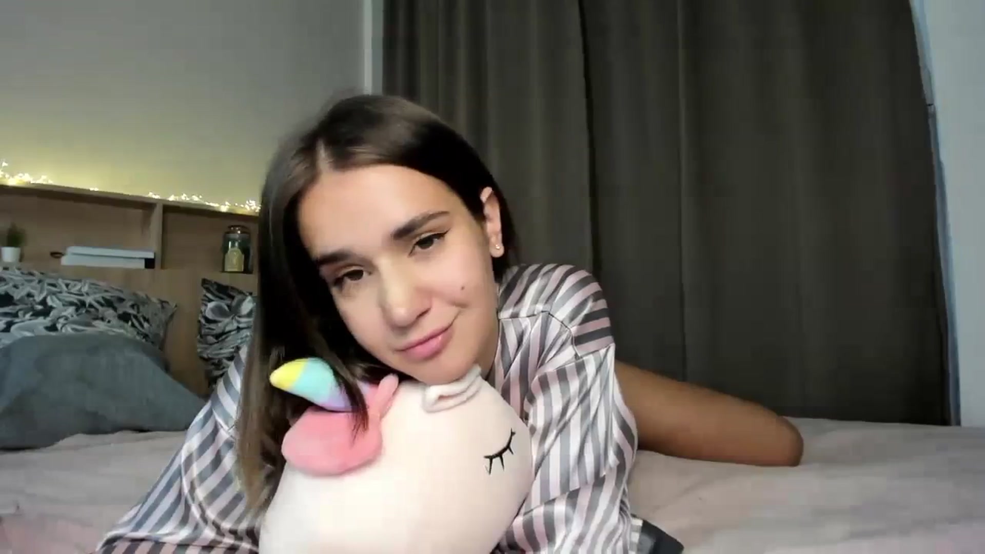 Gallery image thumbnail from Ellies_Smile's myfreecams stream on, 09/28/2023, 14:55 image 18 of 20