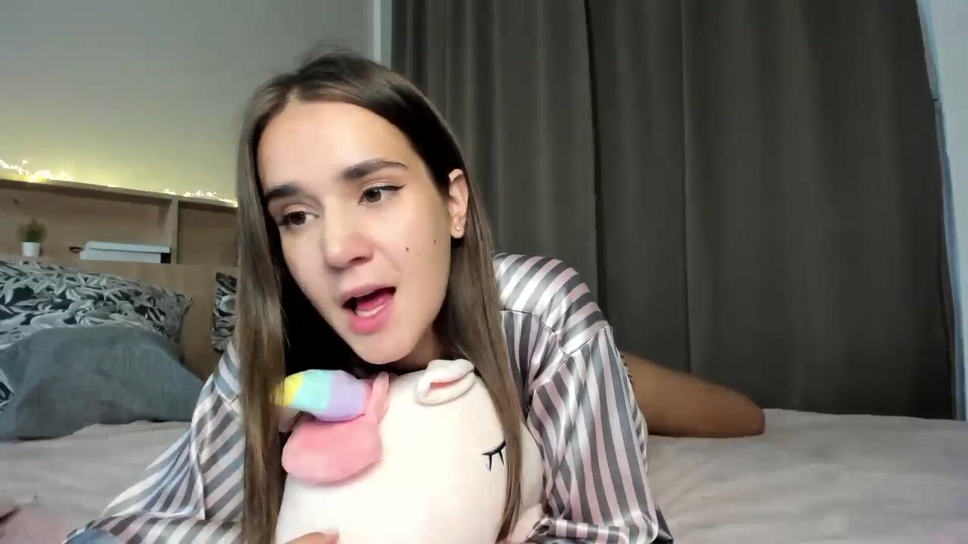 Gallery image thumbnail from Ellies_Smile's myfreecams stream on, 09/28/2023, 14:55 image 17 of 20
