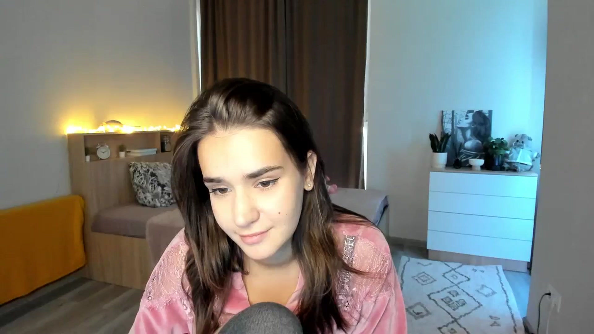 Gallery image thumbnail from Ellies_Smile's myfreecams stream on, 10/19/2023, 12:58 image 13 of 20
