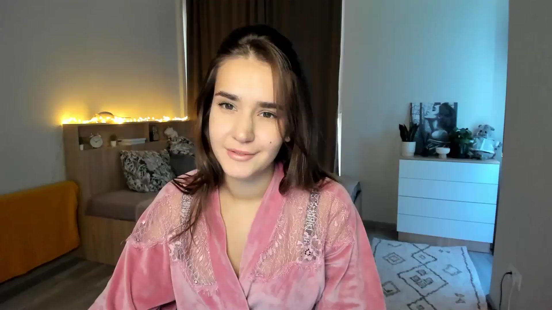 Gallery image thumbnail from Ellies_Smile's myfreecams stream on, 10/19/2023, 12:58 image 20 of 20